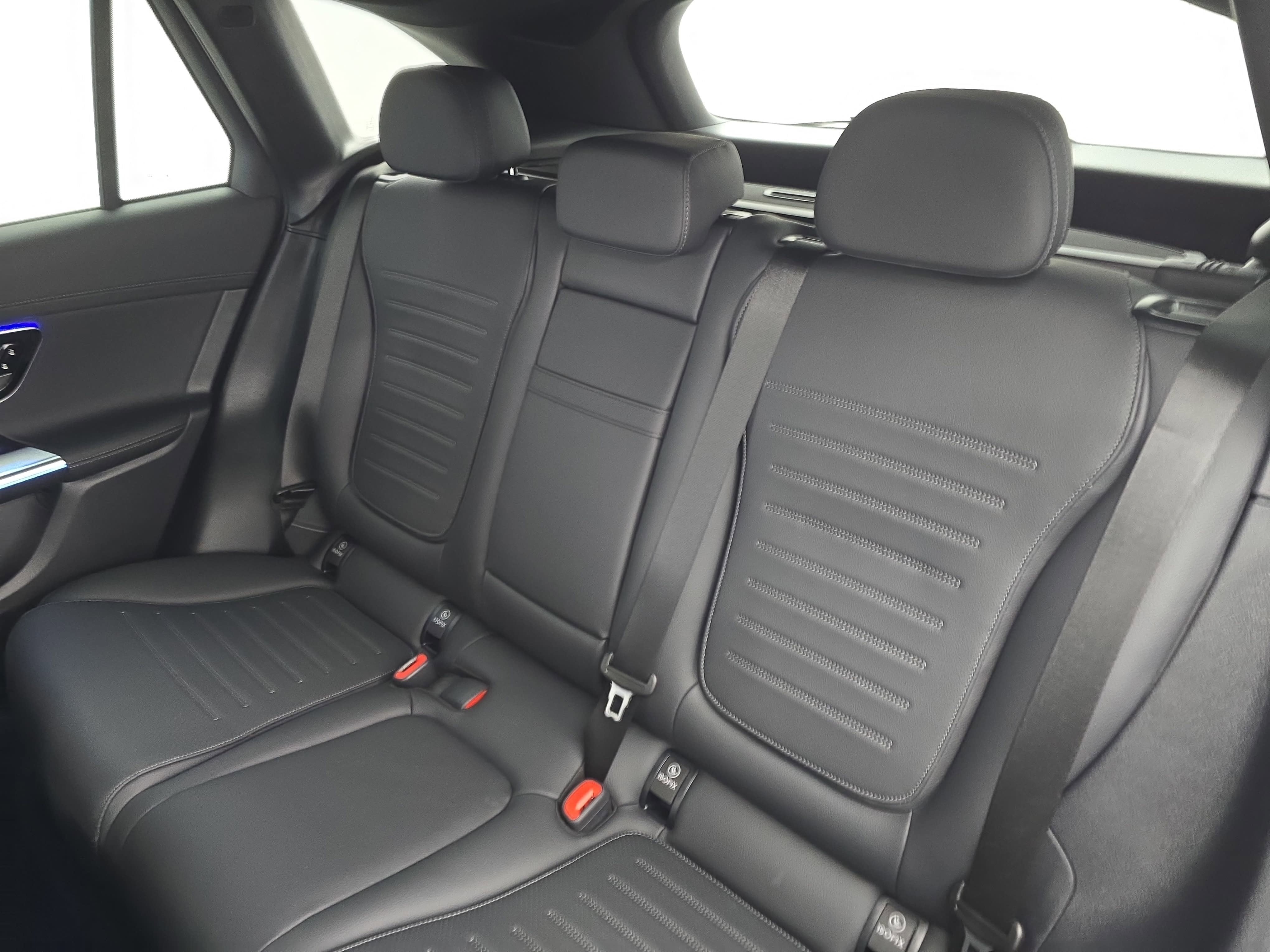 2025 Mercedes-Benz GLC GLC 300