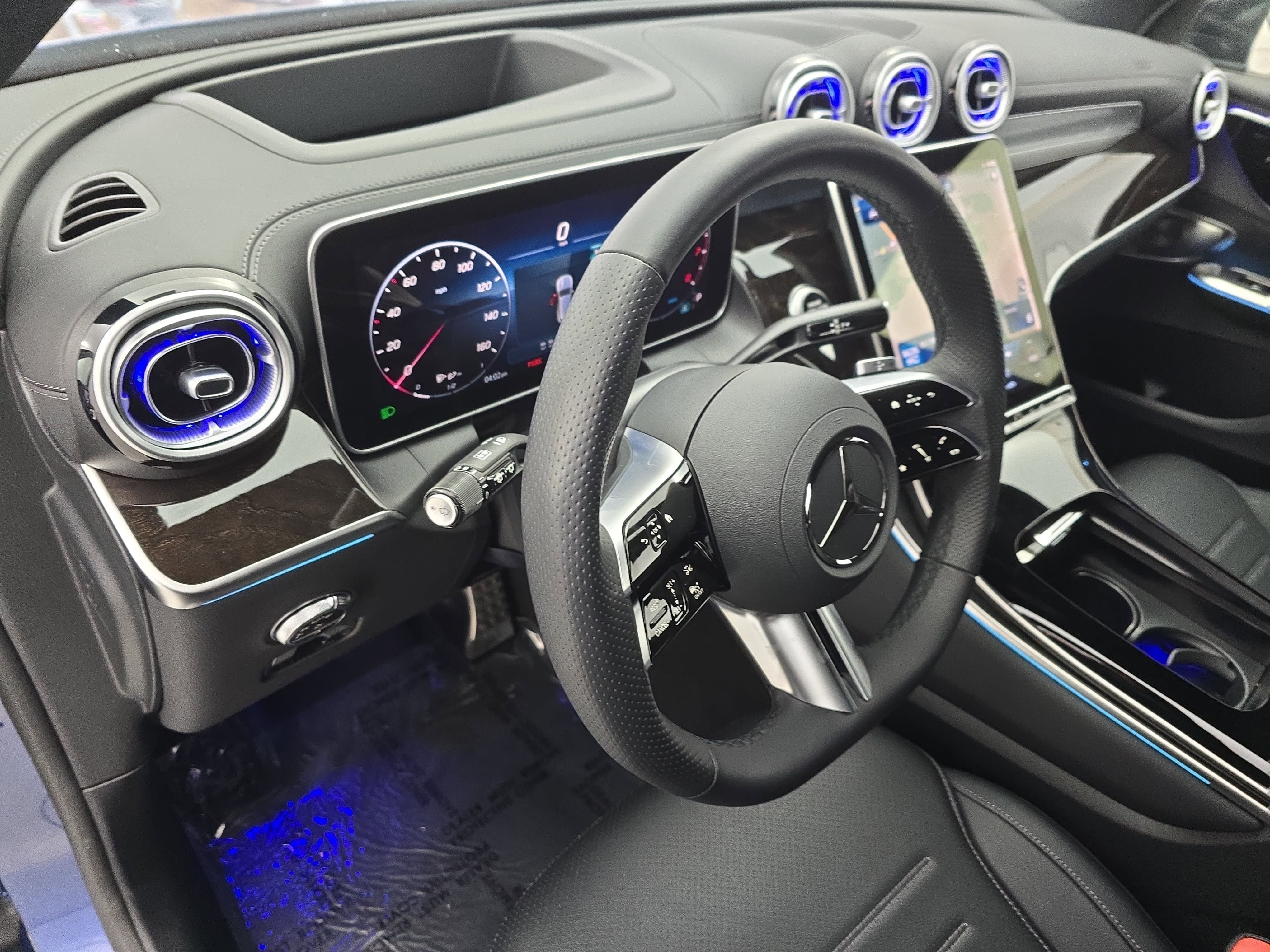 2025 Mercedes-Benz GLC GLC 300