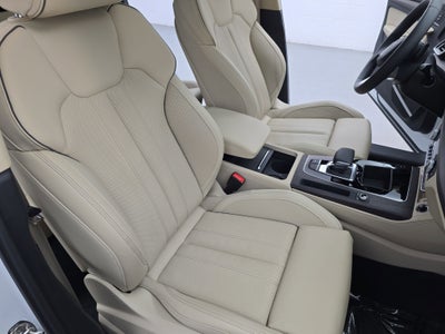 2024 Audi Q5 S line Prestige