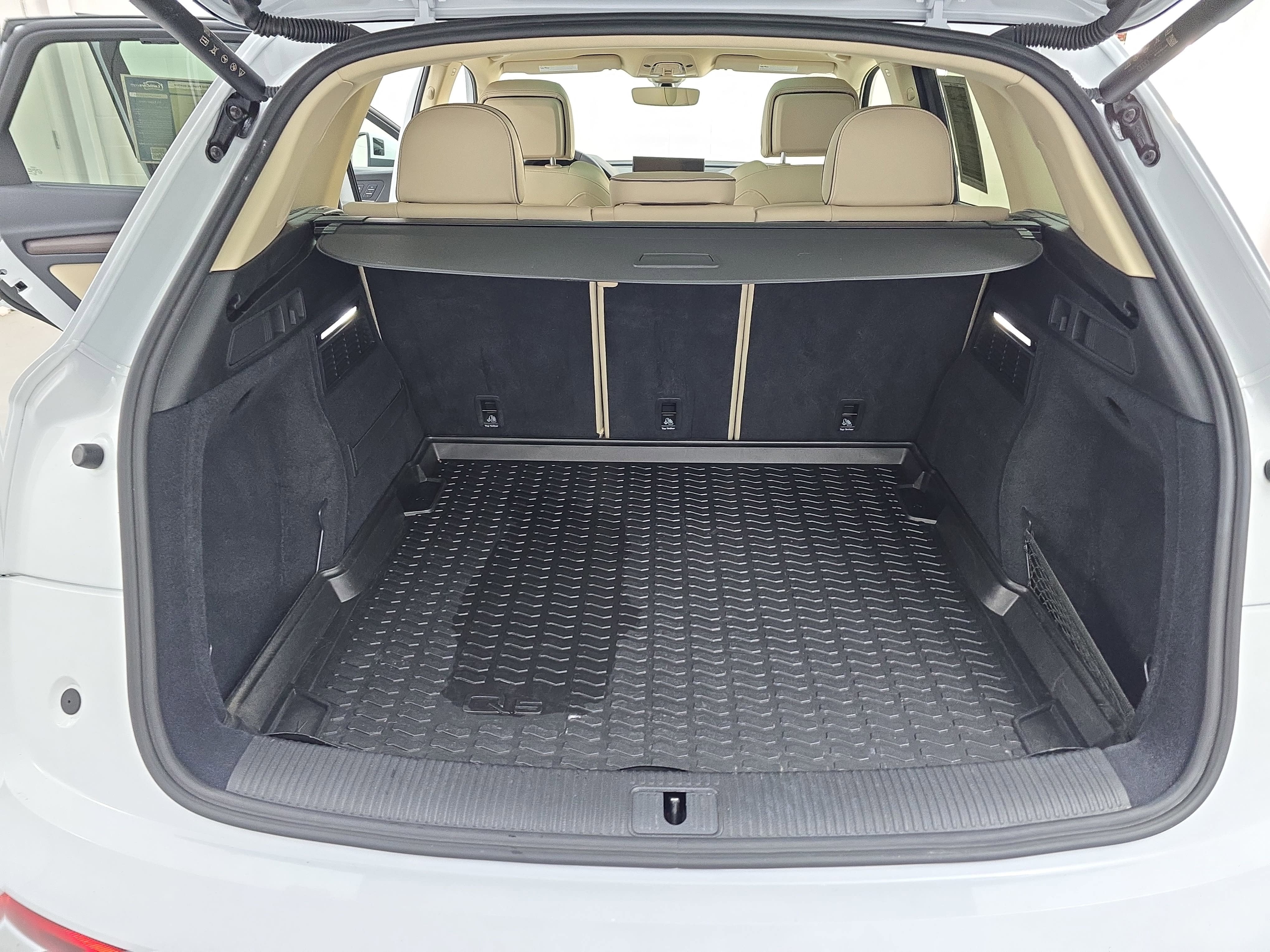 2024 Audi Q5 S line Prestige