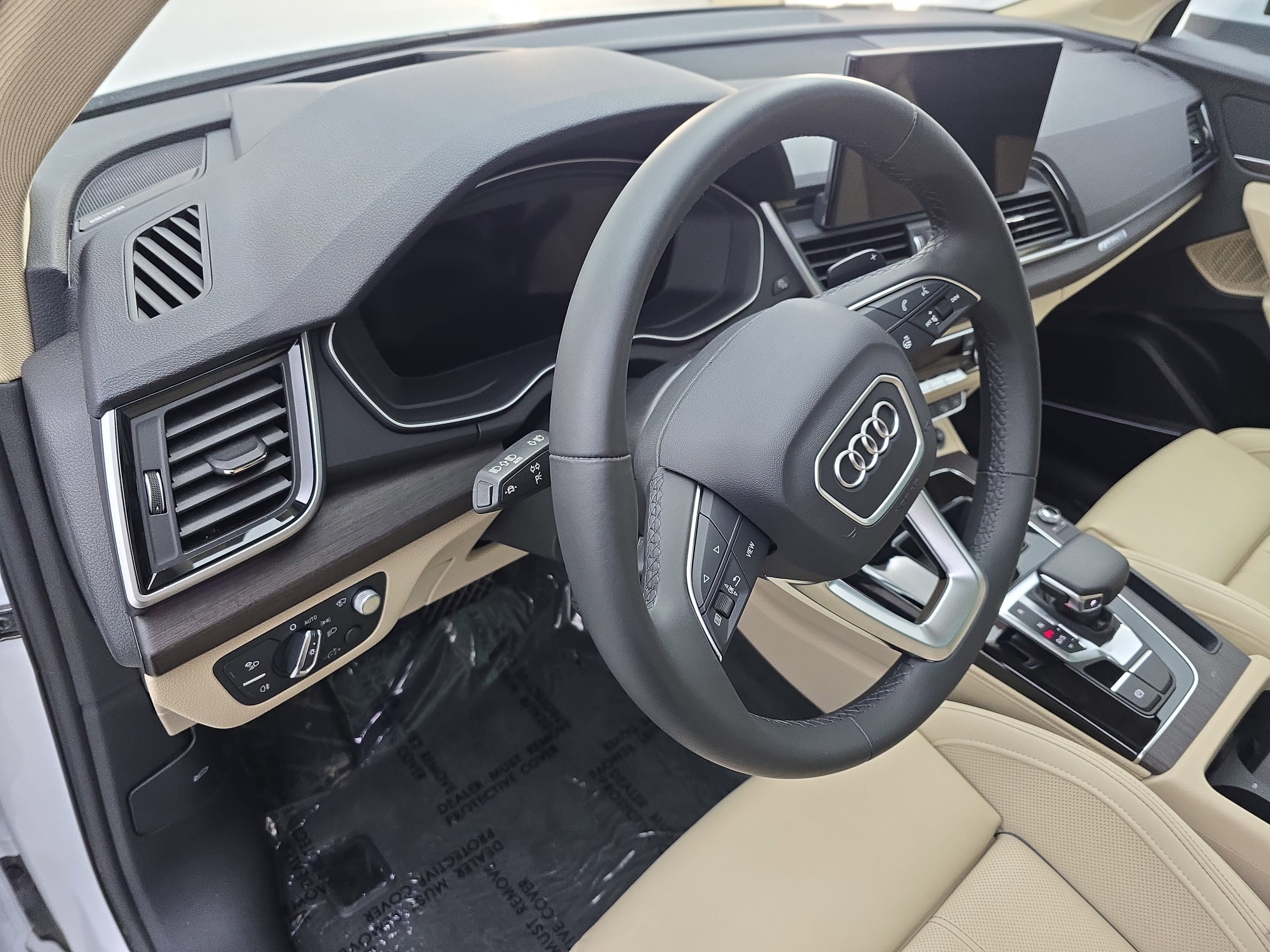 2024 Audi Q5 S line Prestige