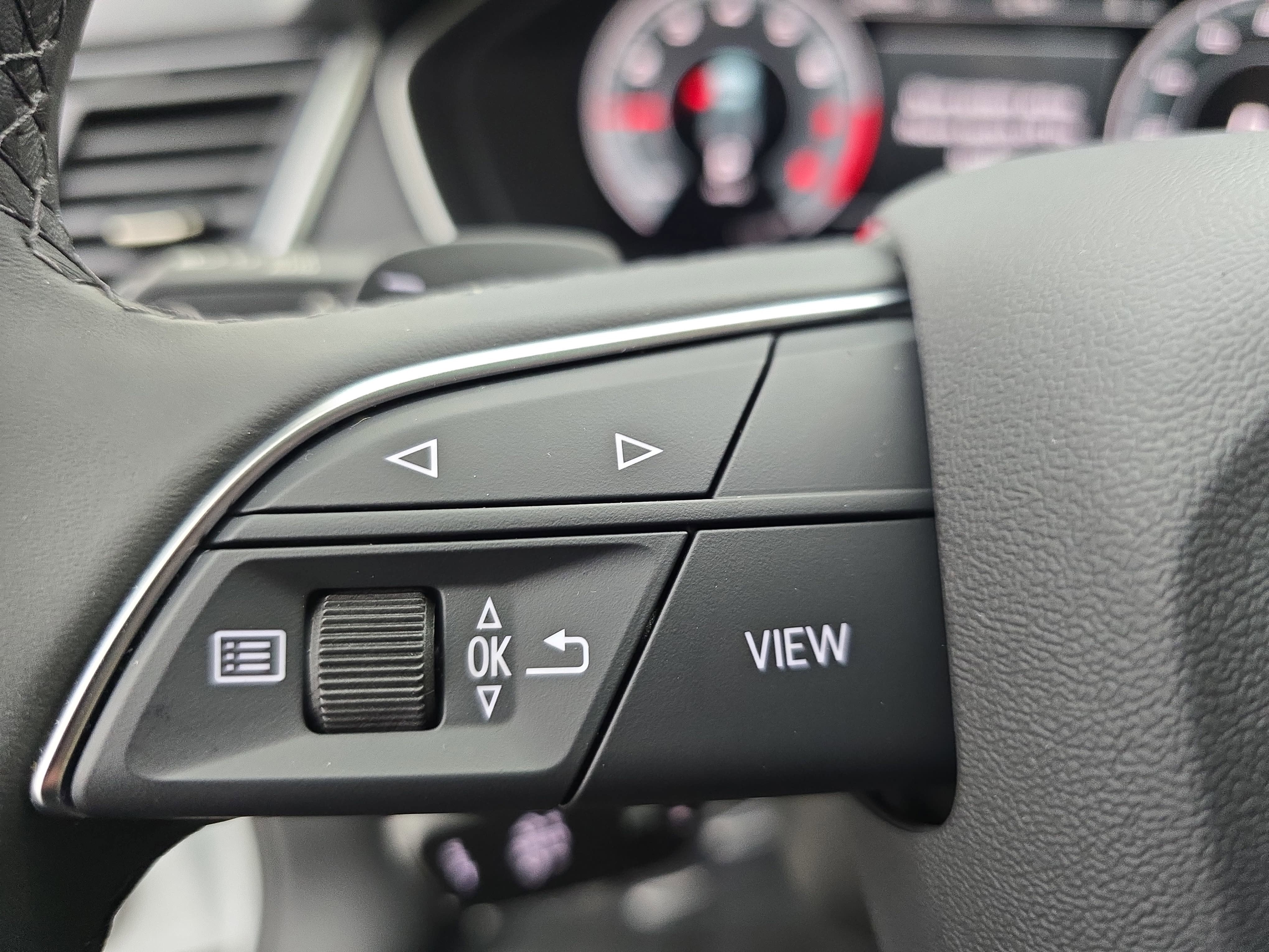 2024 Audi Q5 S line Prestige