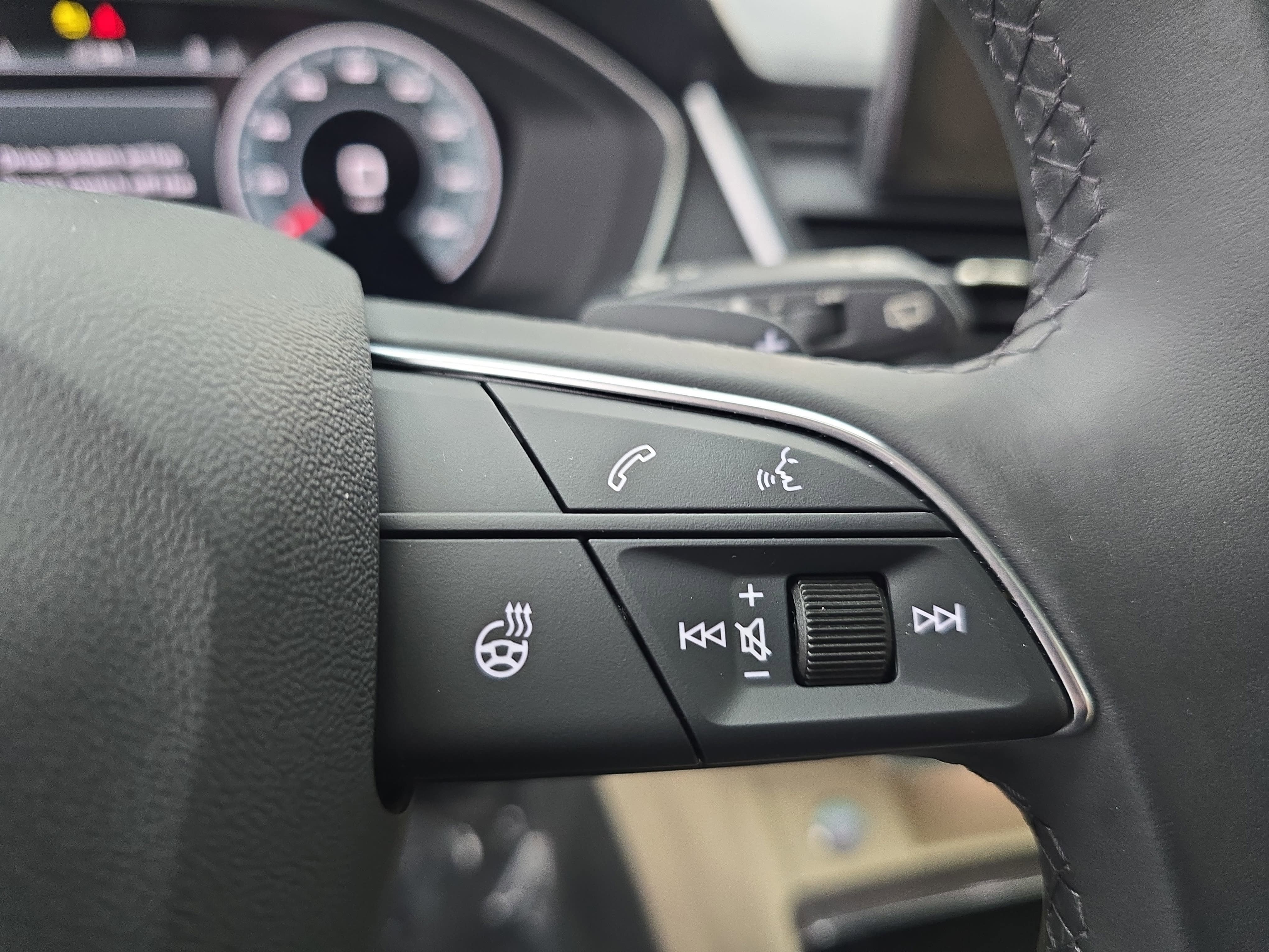 2024 Audi Q5 S line Prestige