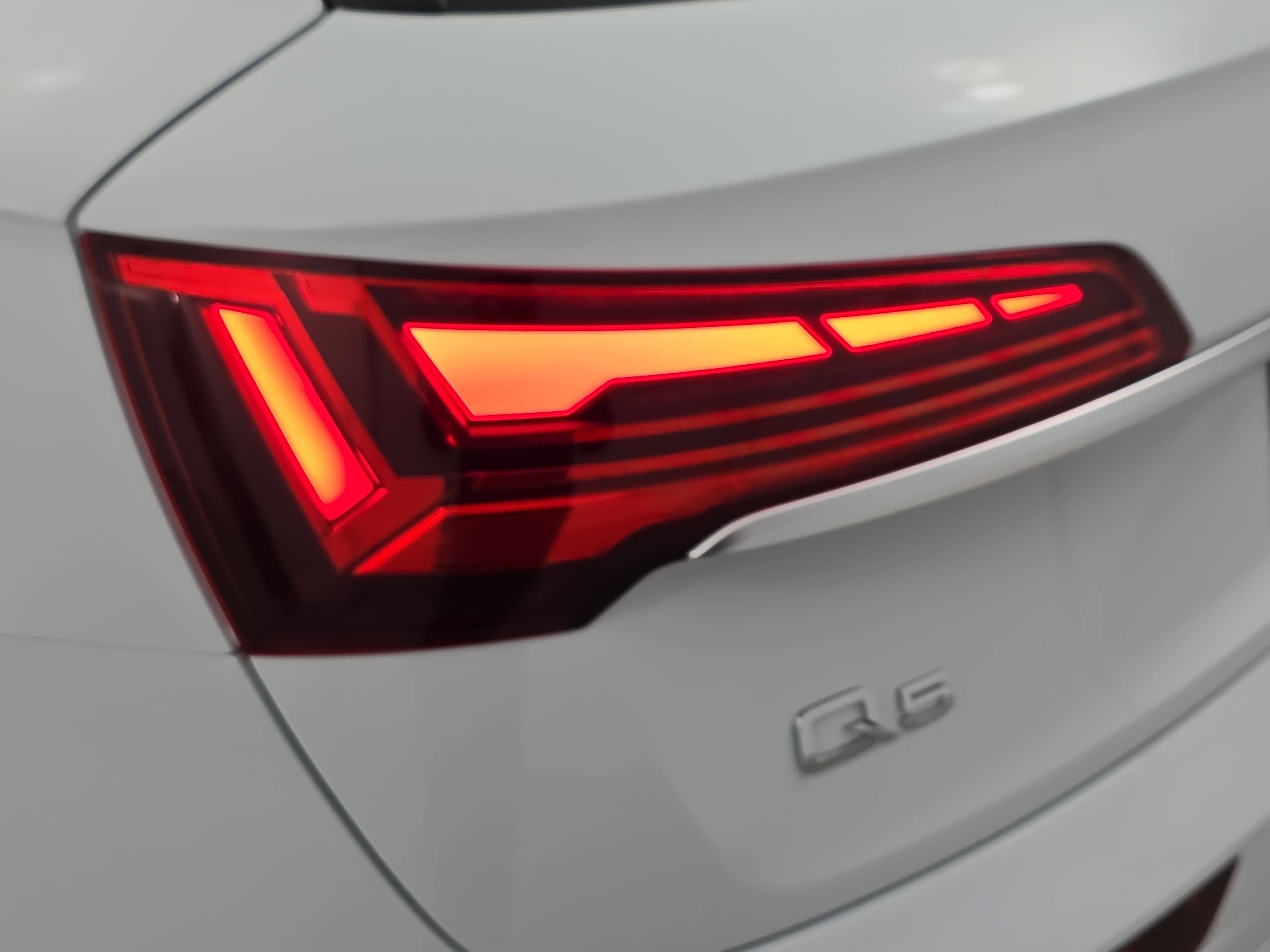 2024 Audi Q5 S line Prestige