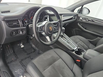 2020 Porsche Macan Base