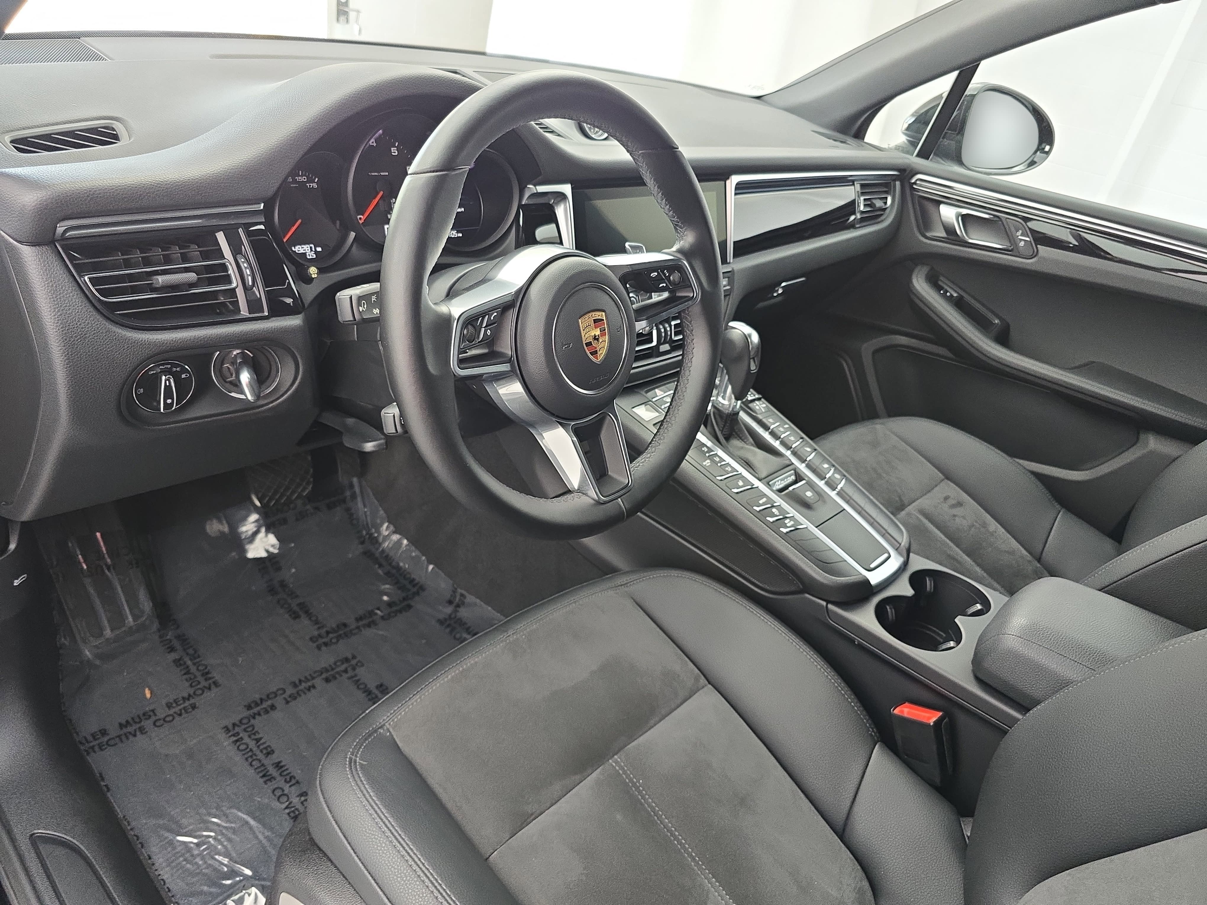 2020 Porsche Macan Base