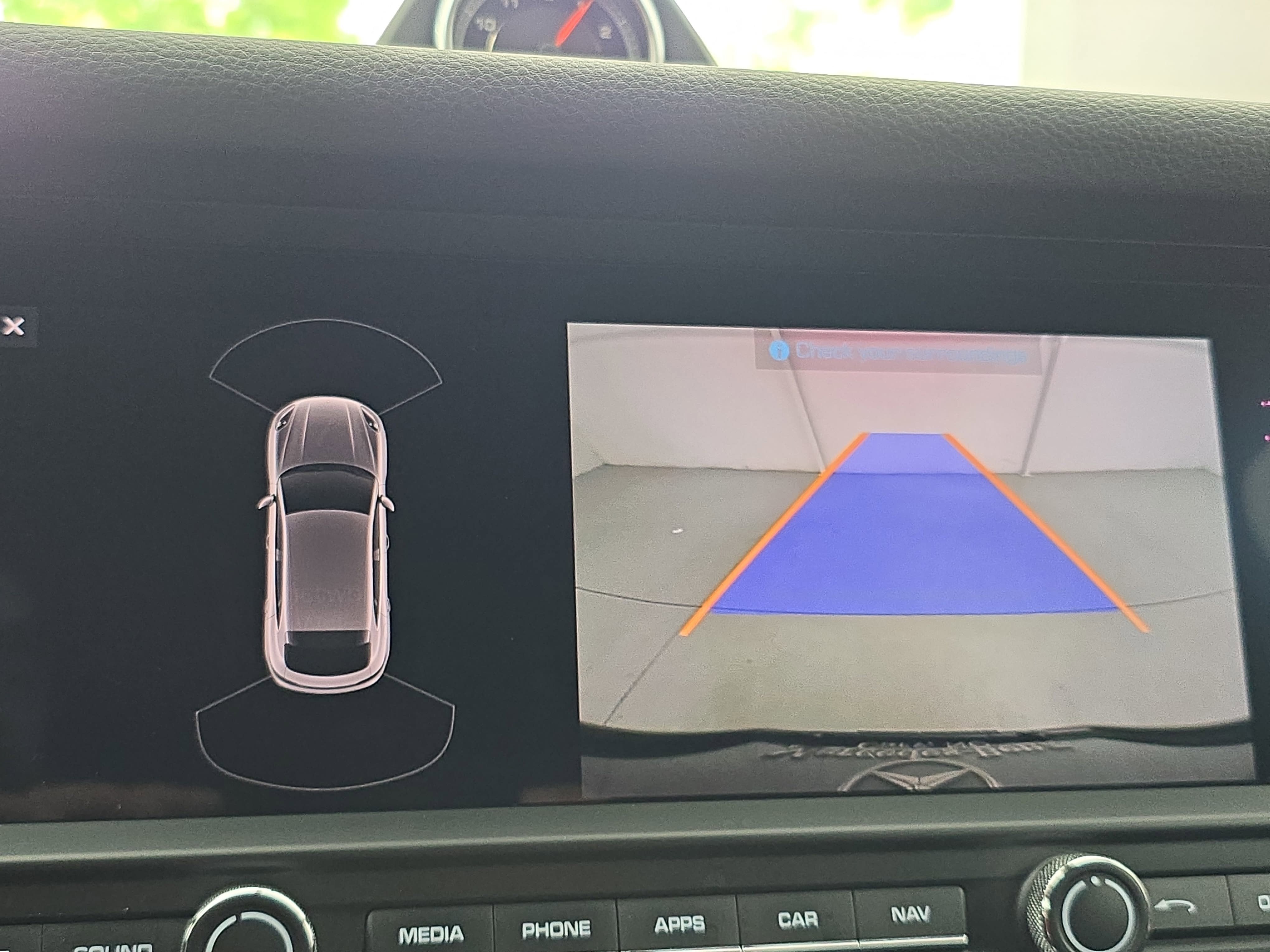 2020 Porsche Macan Base