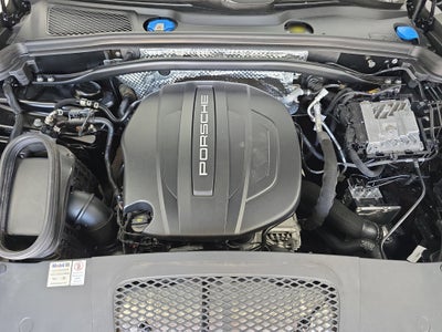 2020 Porsche Macan Base