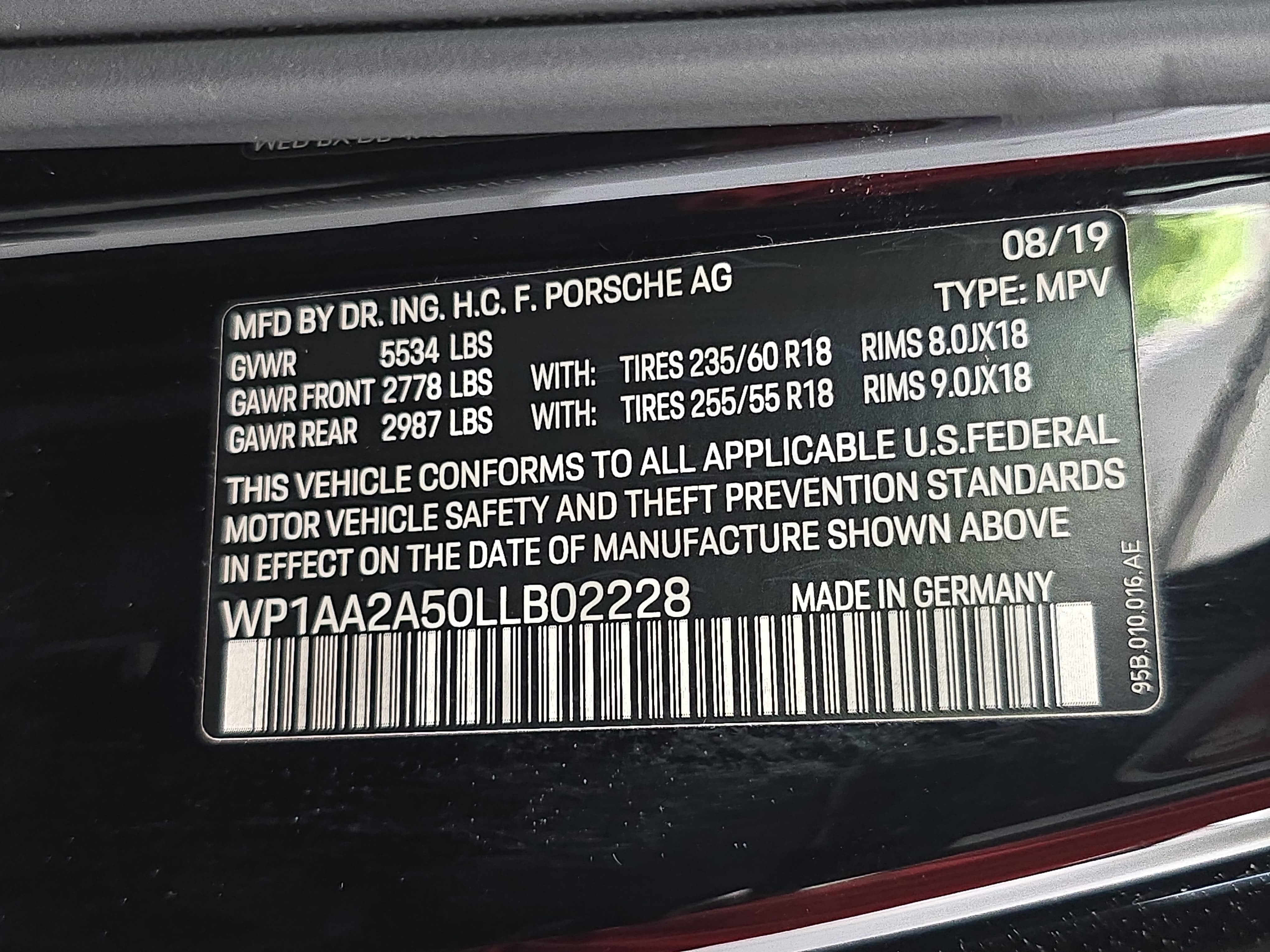 2020 Porsche Macan Base