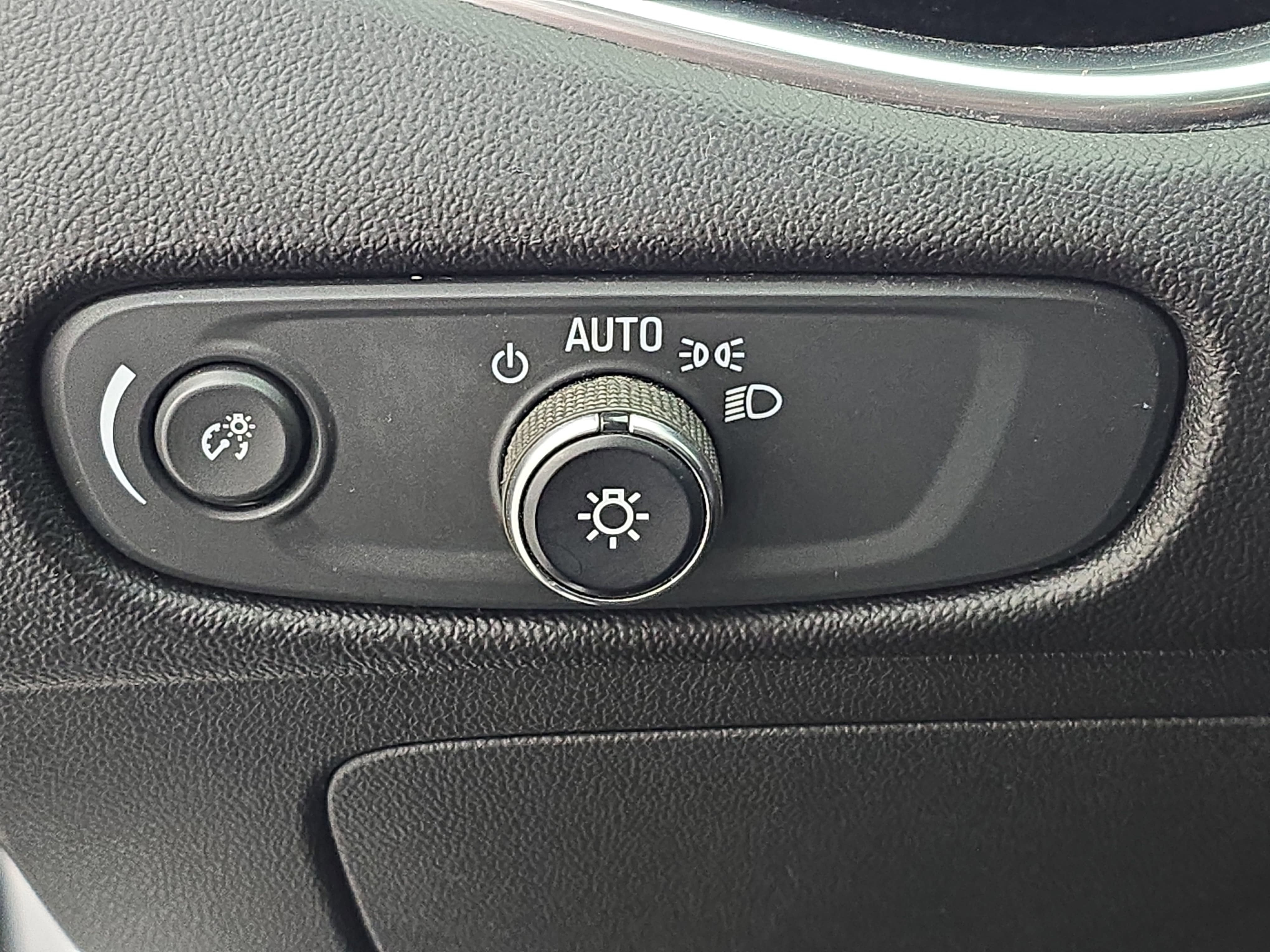 2020 Chevrolet Malibu Premier