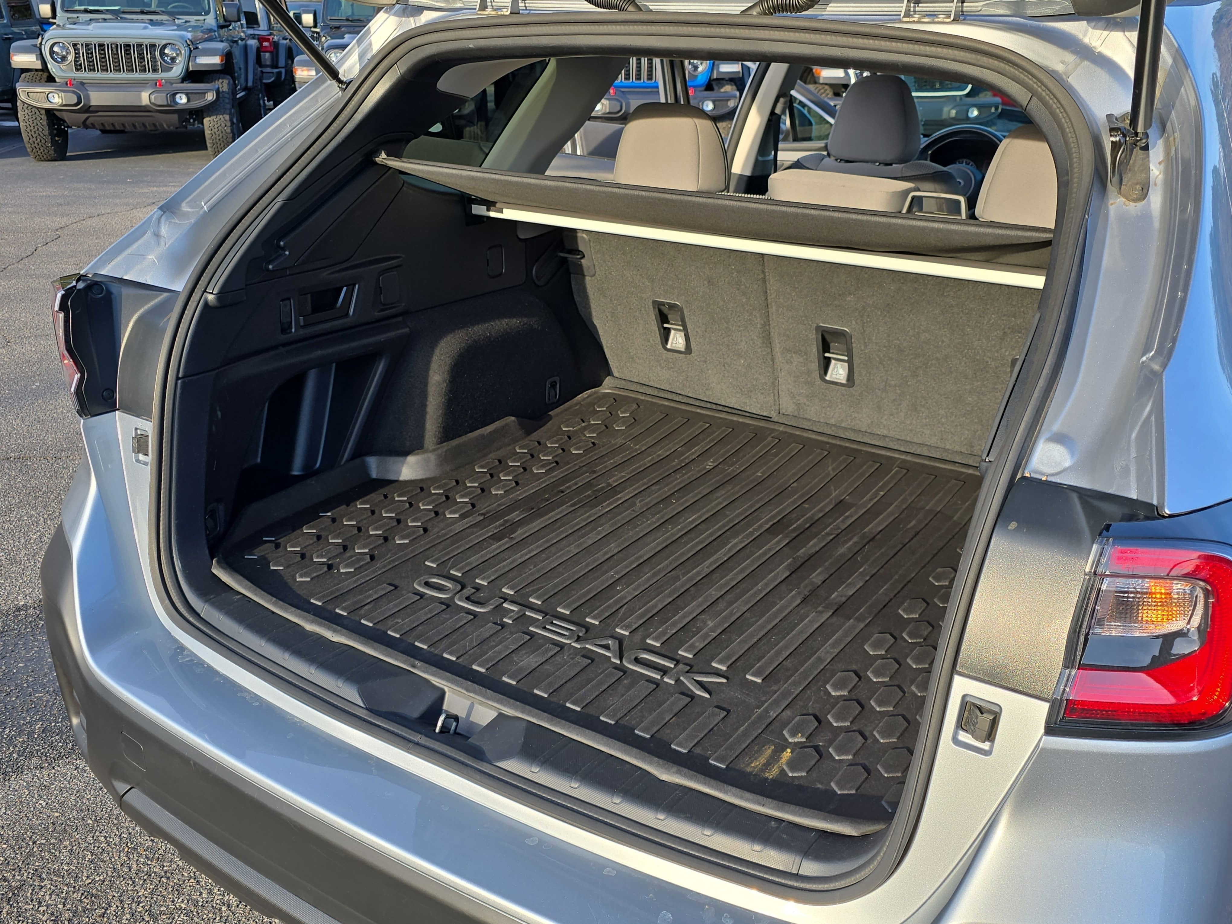 2022 Subaru Outback Premium