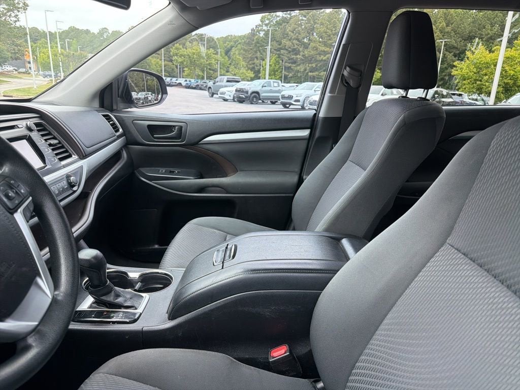 2018 Toyota Highlander LE