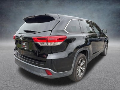 2018 Toyota Highlander LE