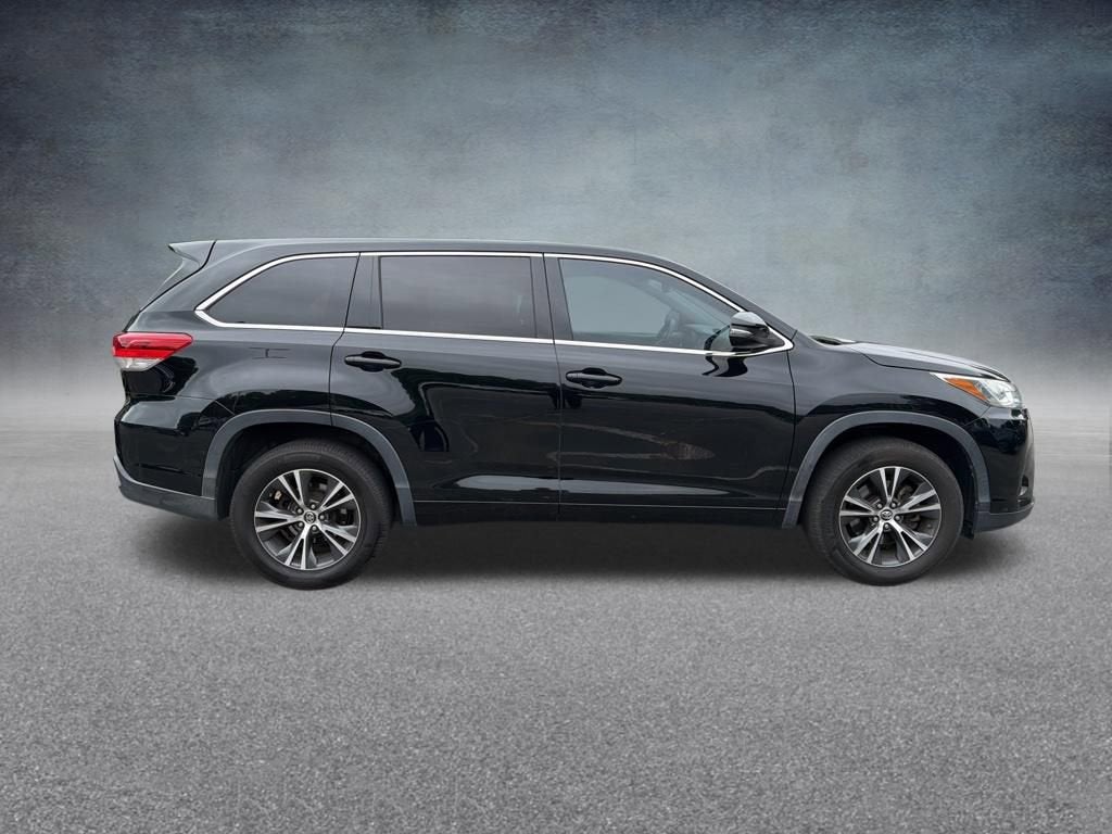 2018 Toyota Highlander LE