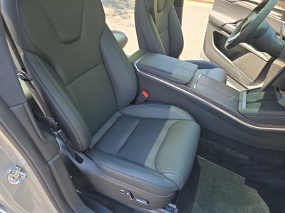 2025 Tesla Model X Base