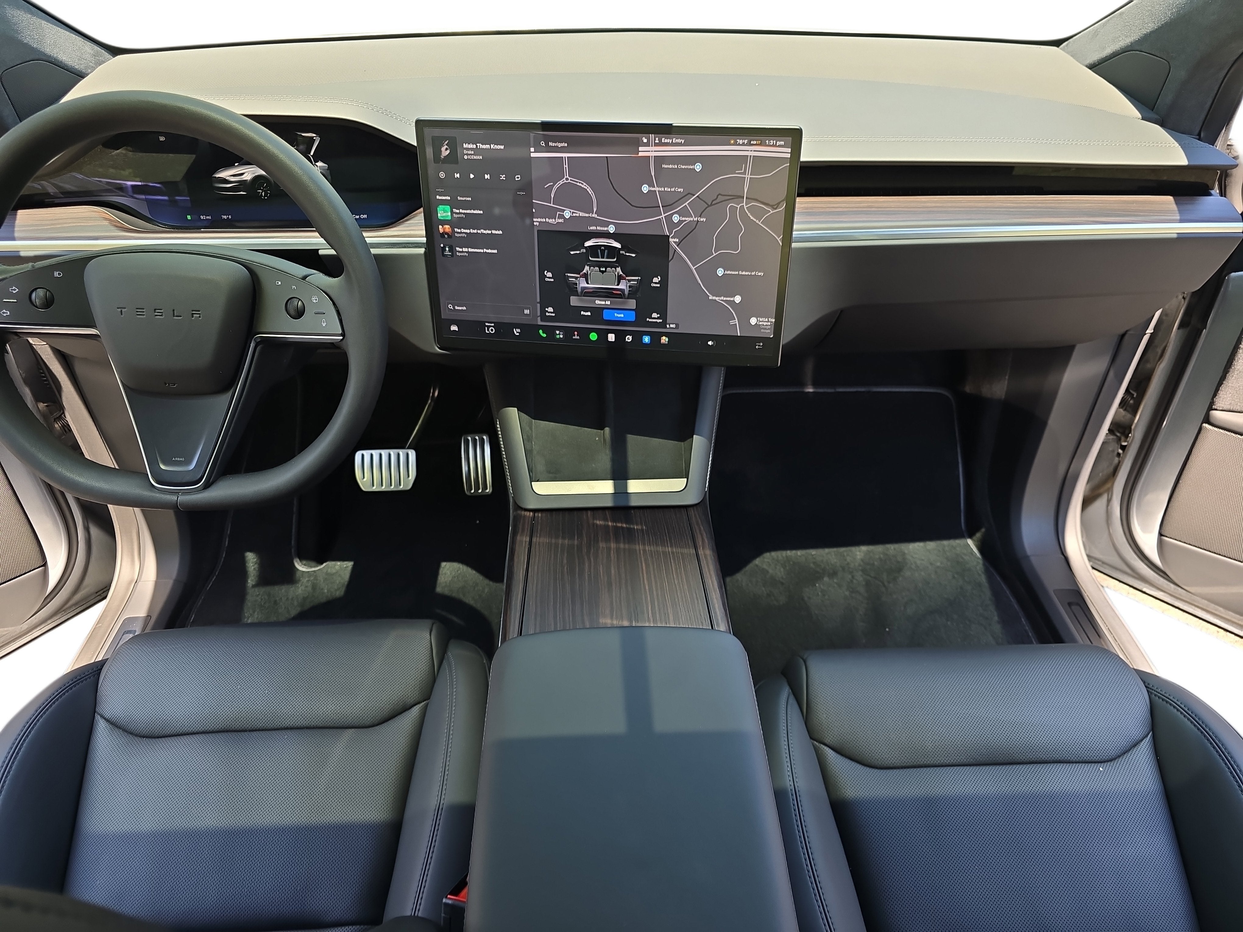 2025 Tesla Model X Base