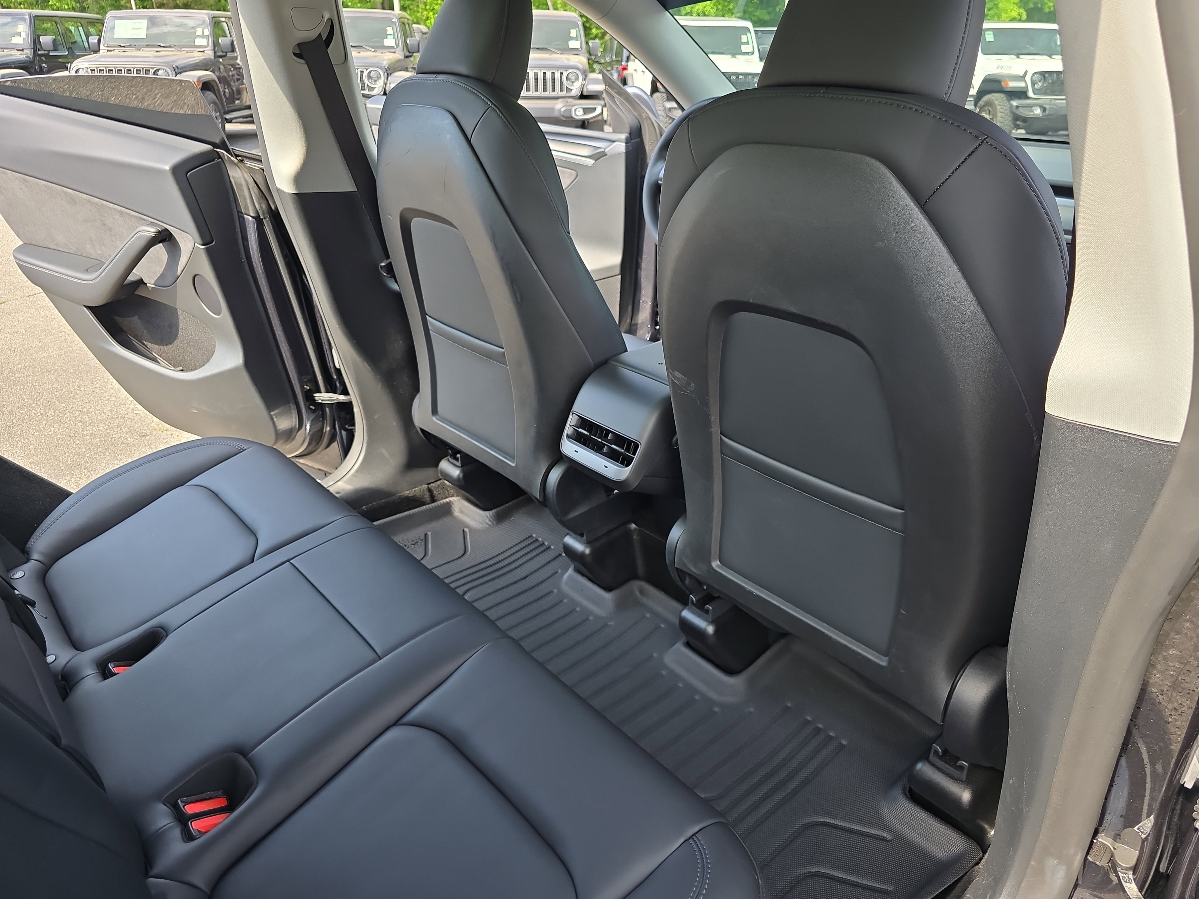 2024 Tesla Model Y Standard Range