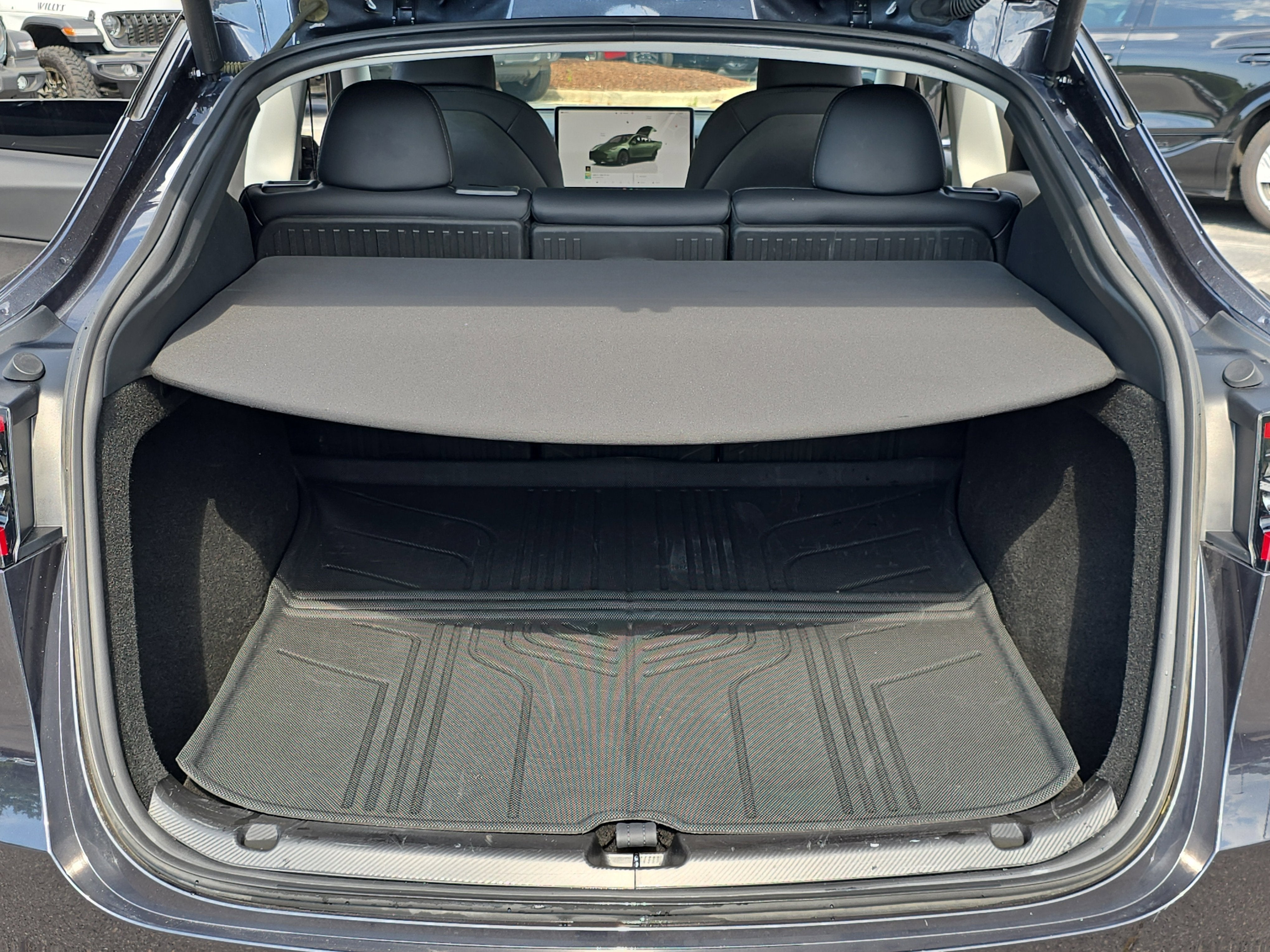 2024 Tesla Model Y Standard Range