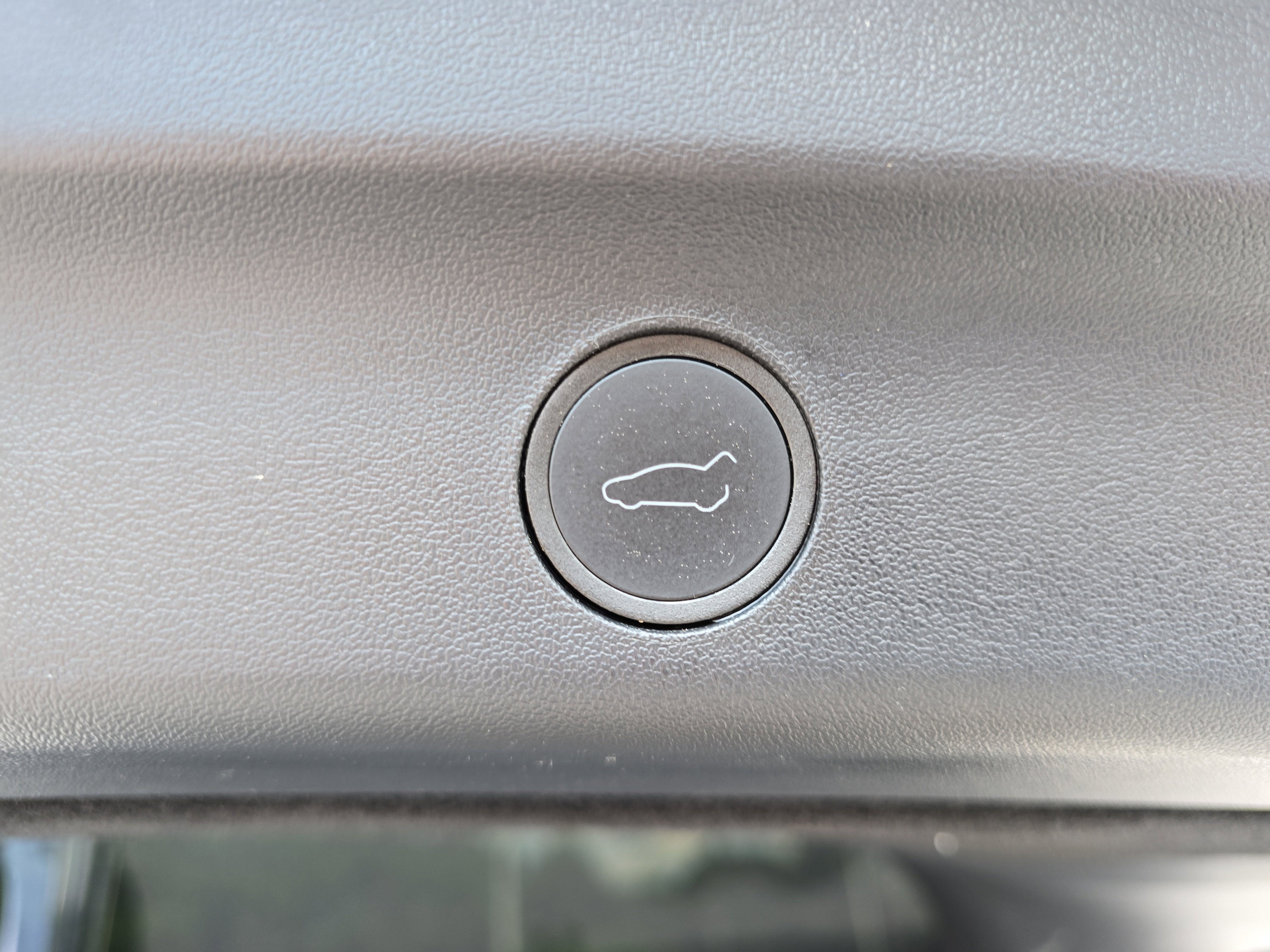 2024 Tesla Model Y Standard Range