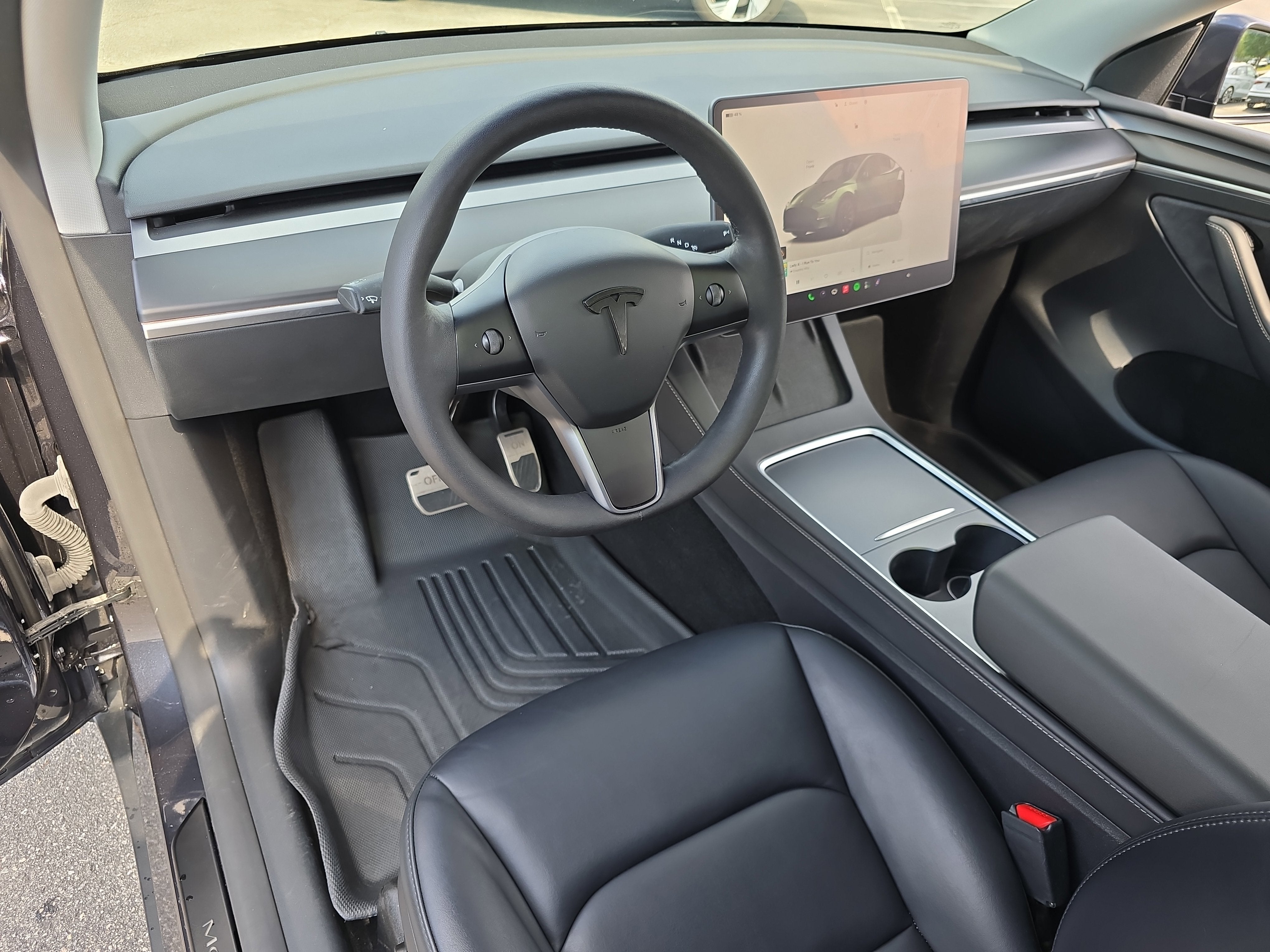 2024 Tesla Model Y Standard Range