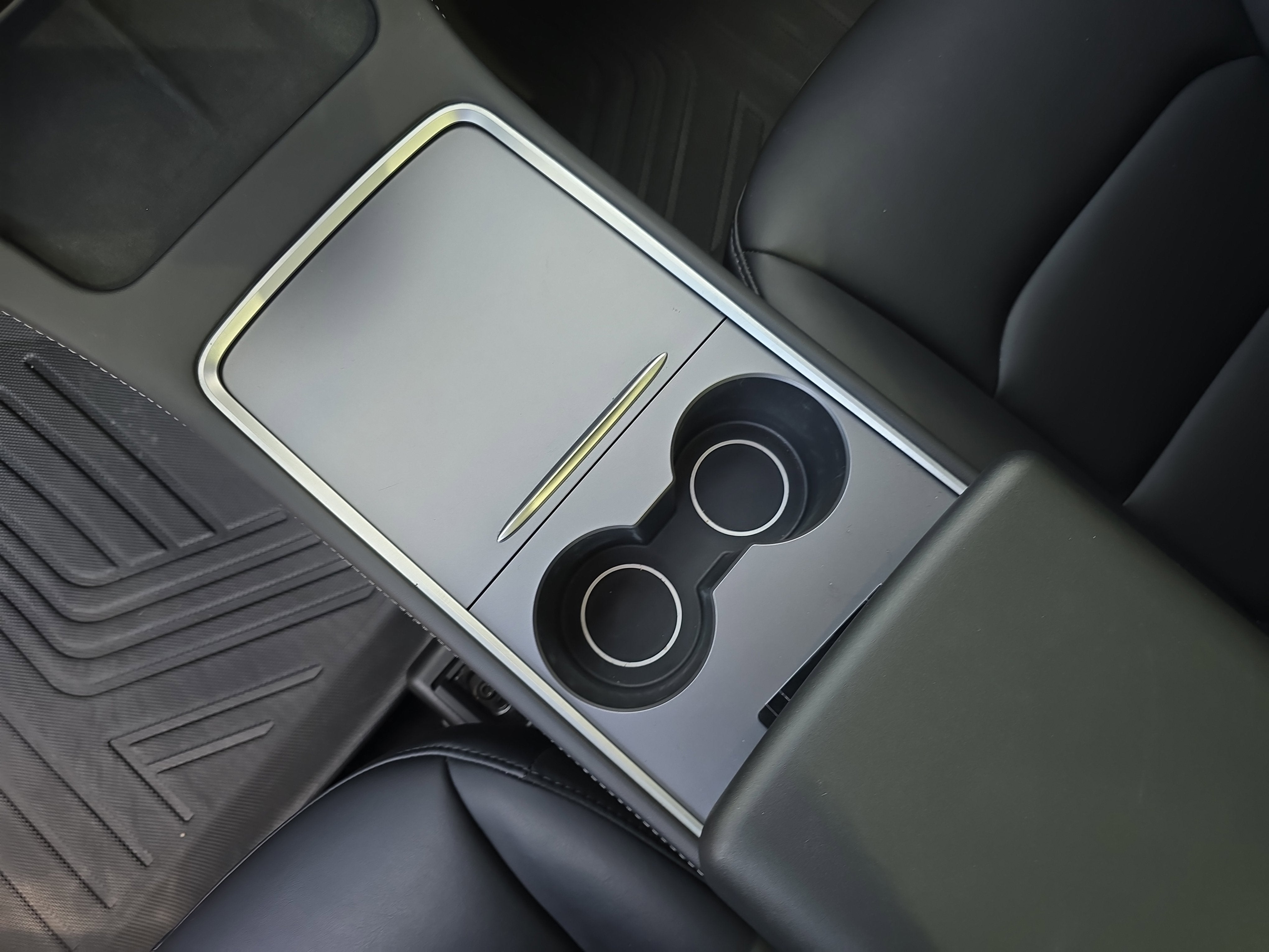 2024 Tesla Model Y Standard Range