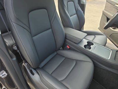 2025 Tesla Model Y Long Range