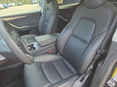 2025 Tesla Model Y Long Range