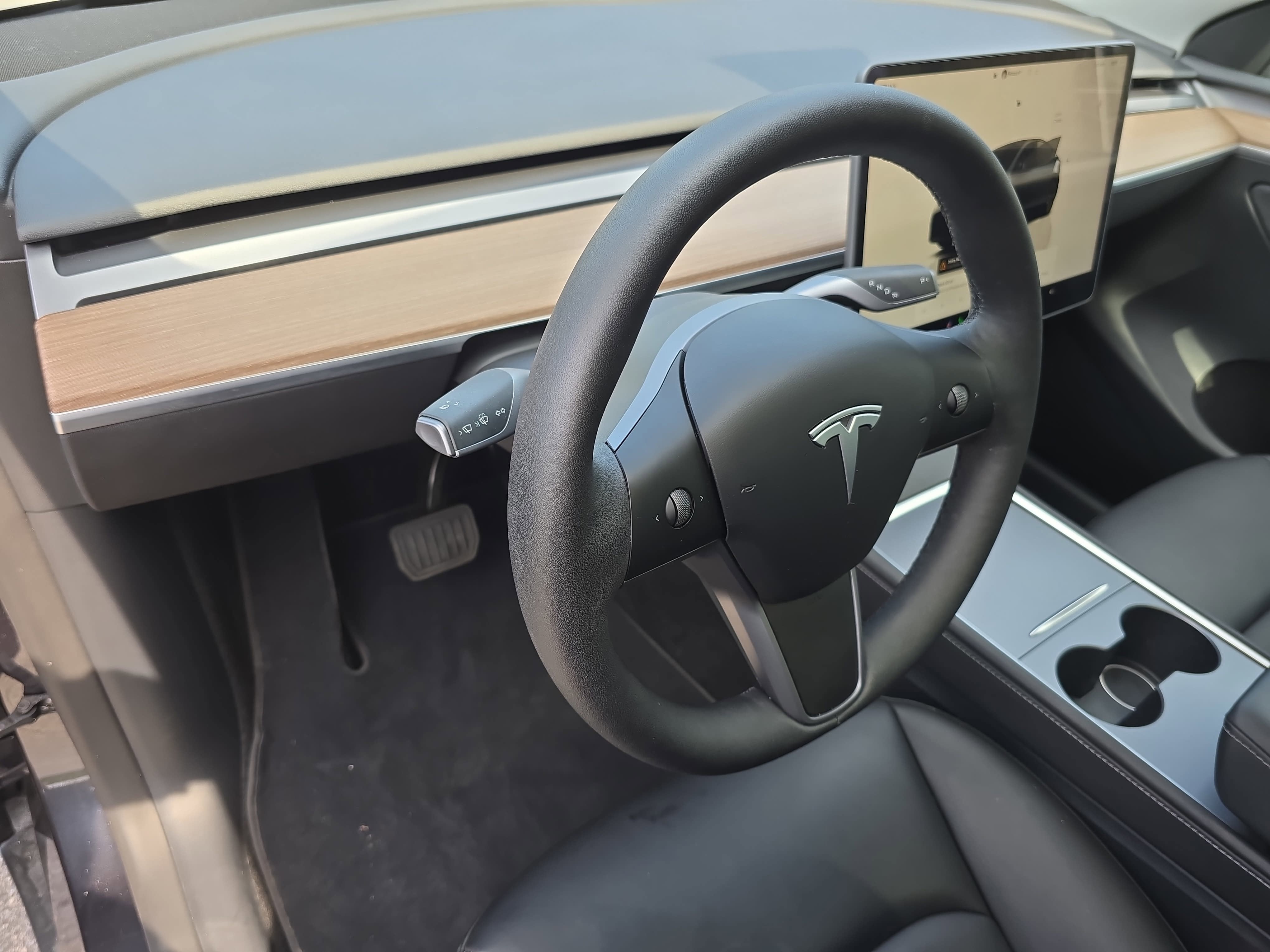 2025 Tesla Model Y Long Range