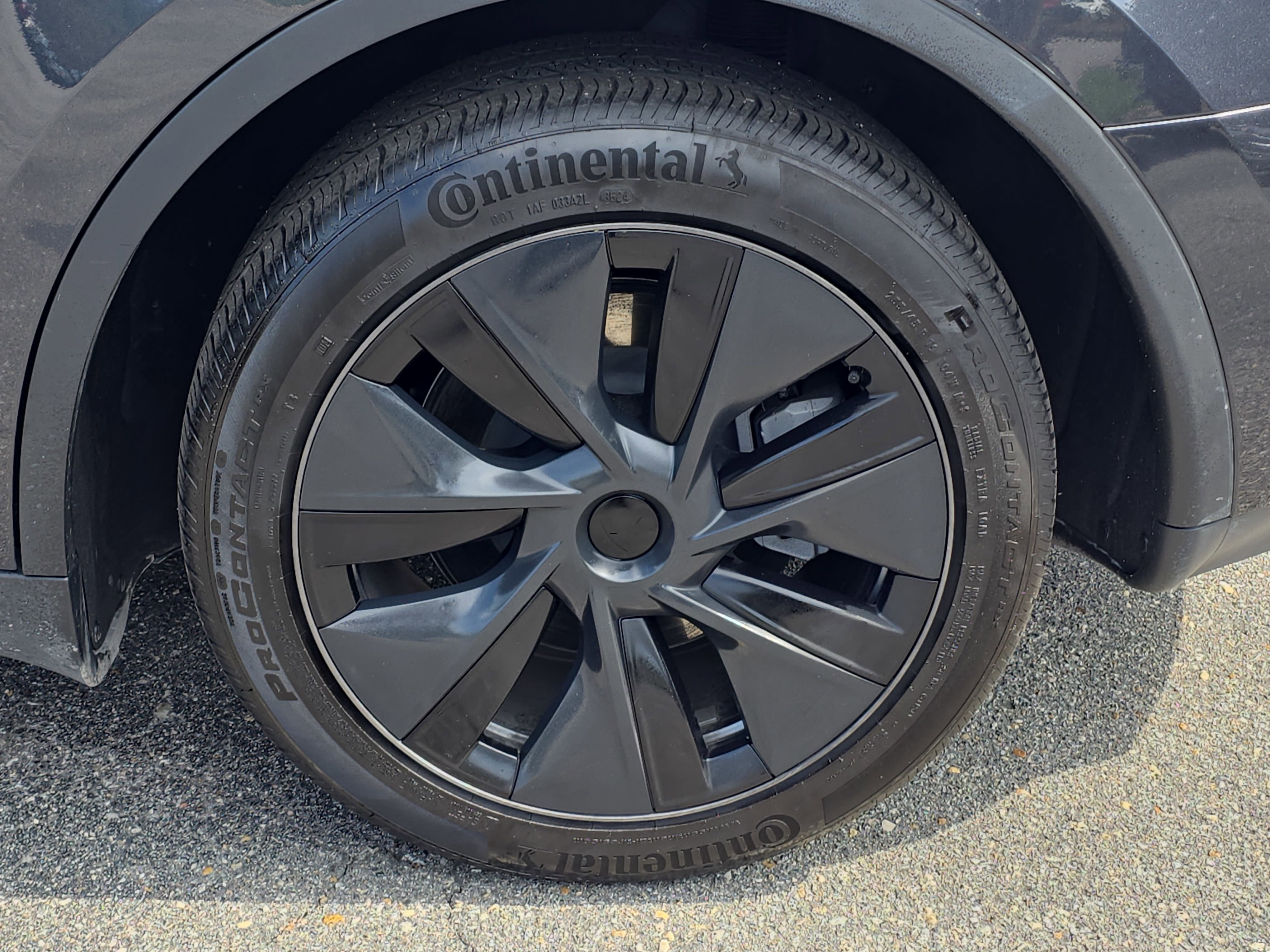 2025 Tesla Model Y Long Range