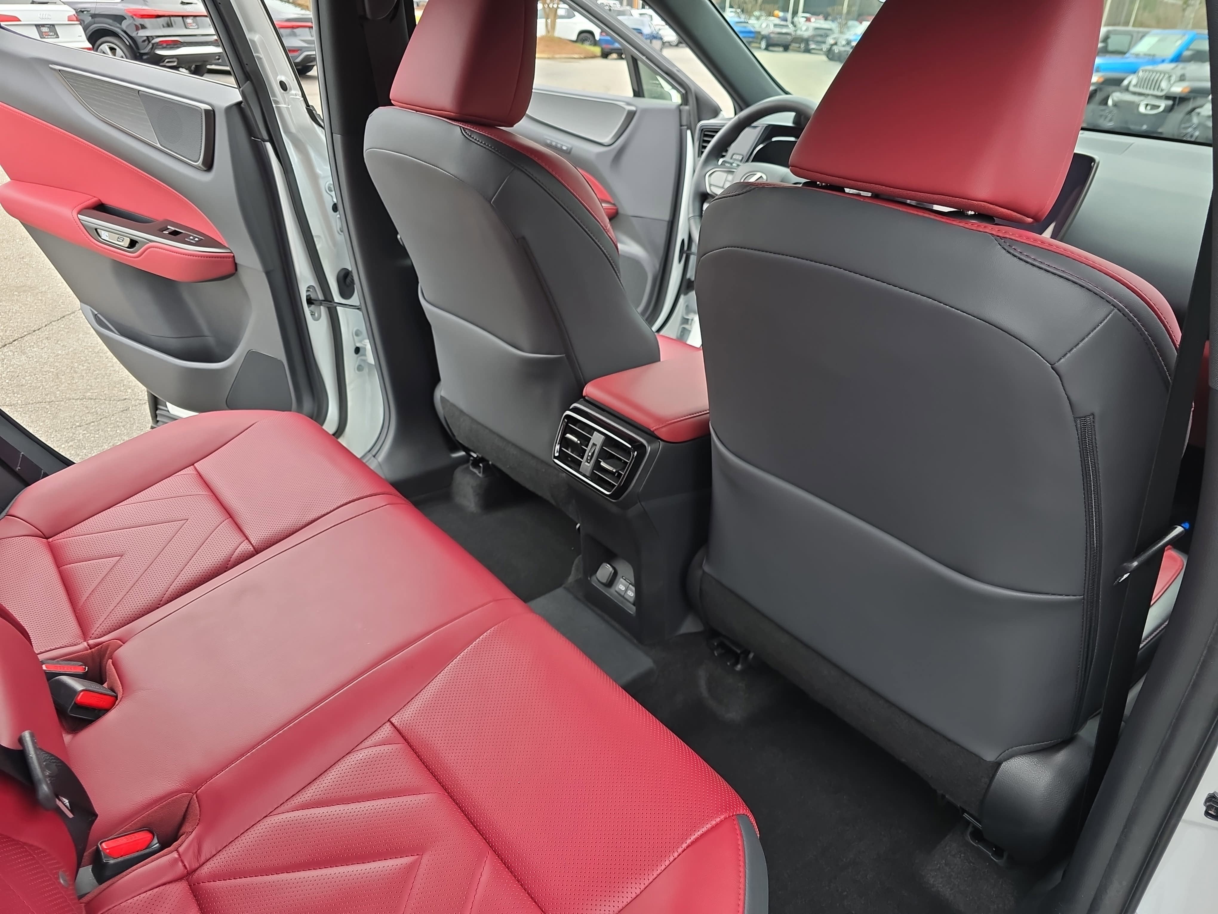 2024 Lexus NX NX 450h+ Luxury