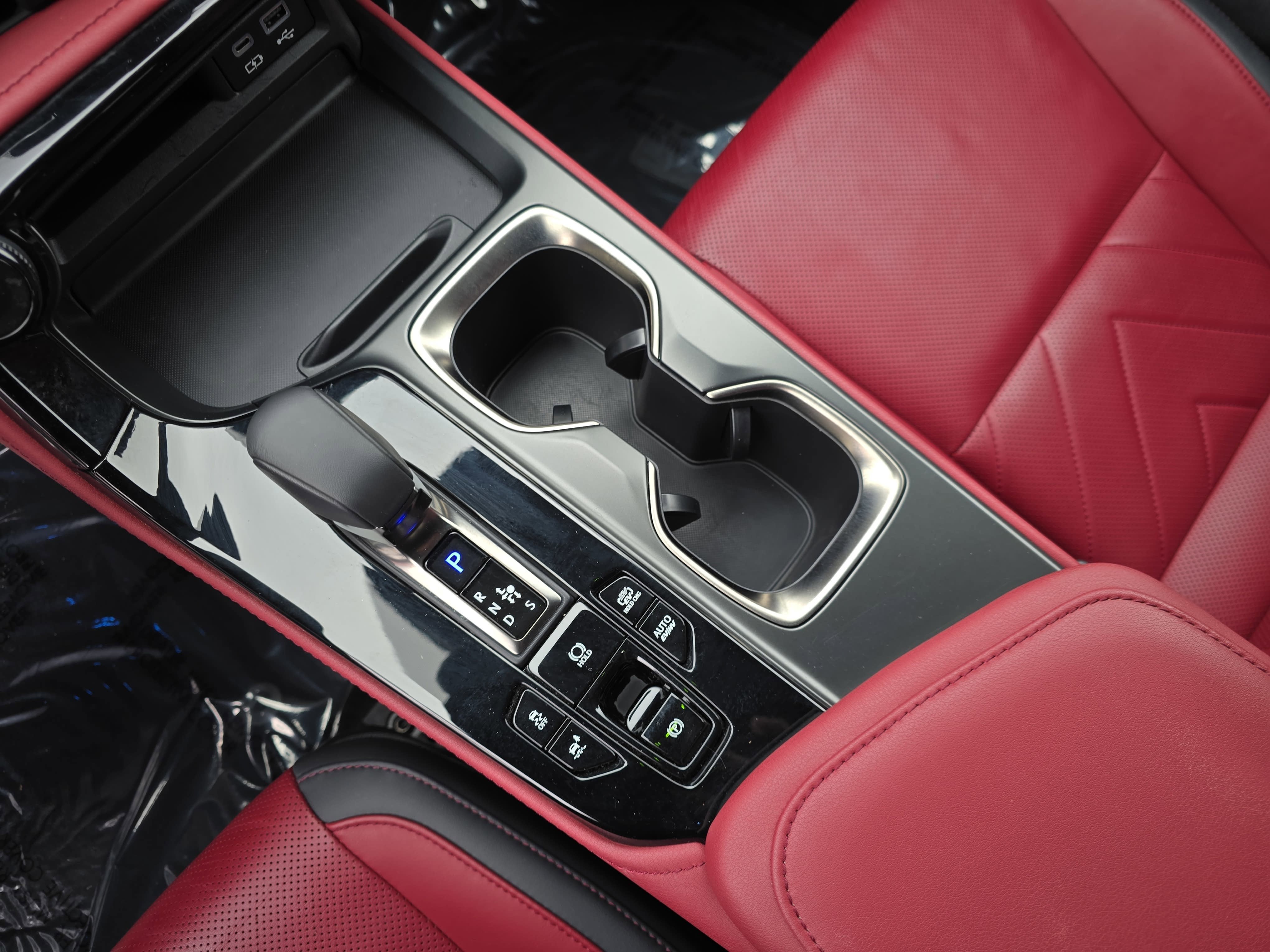 2024 Lexus NX NX 450h+ Luxury