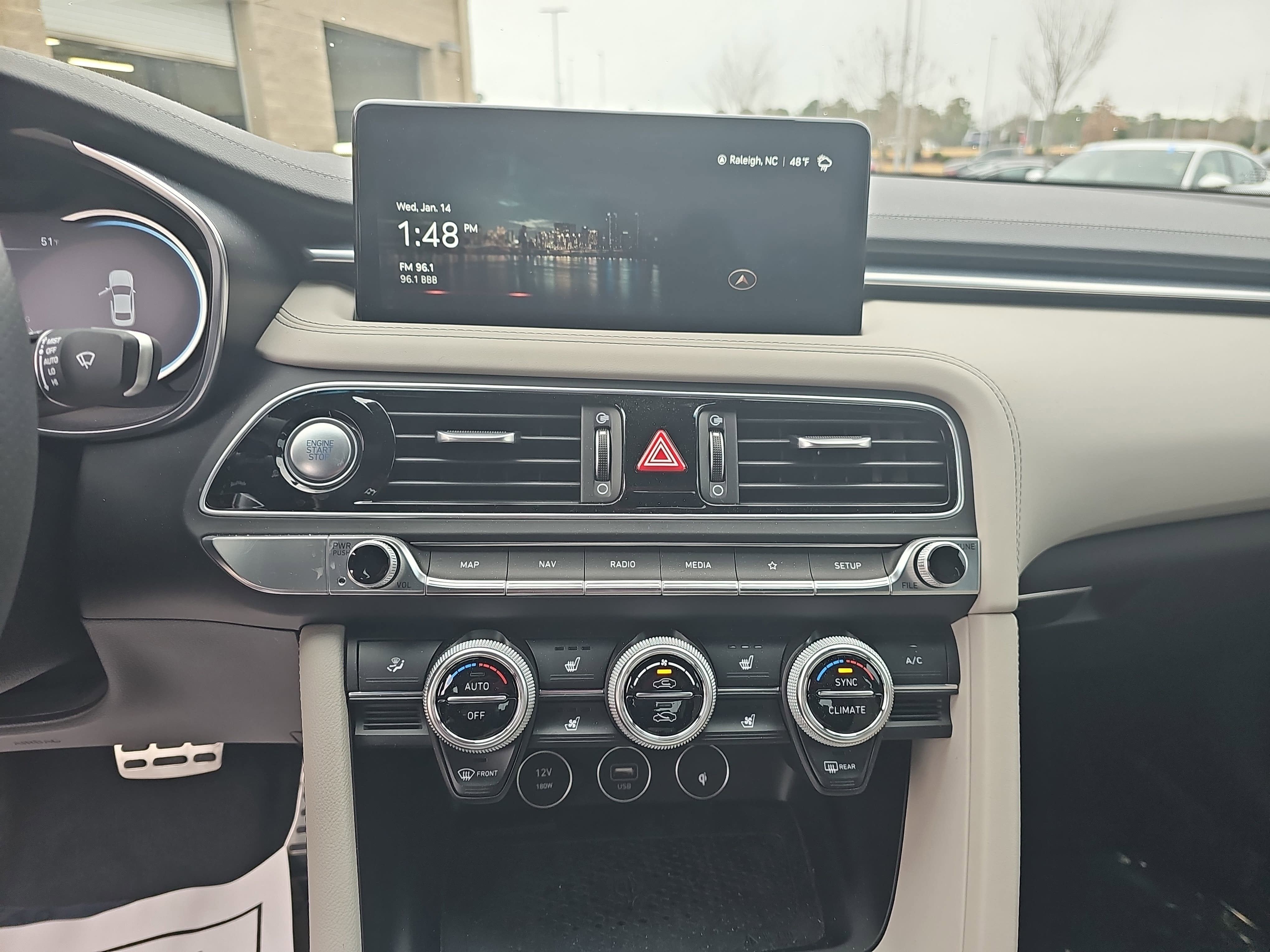 2023 Genesis G70 2.0T