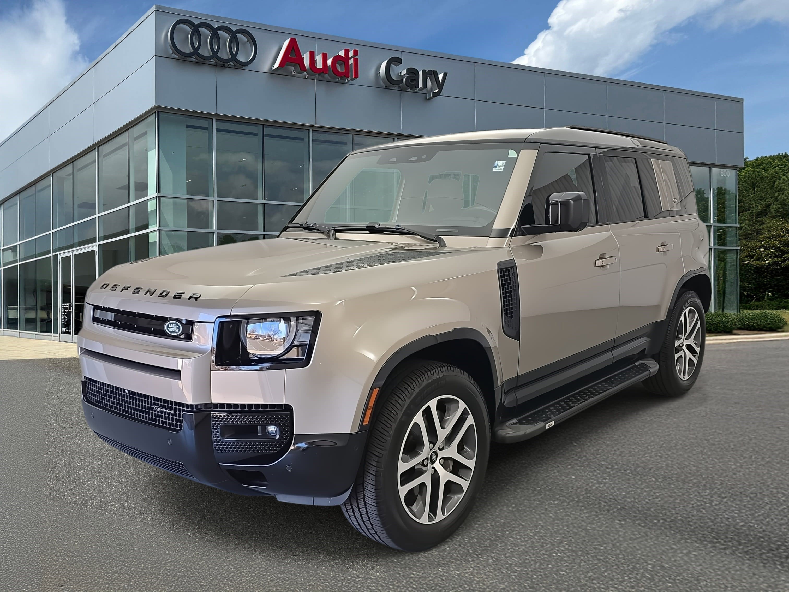 2023 Land Rover Defender X-Dynamic SE