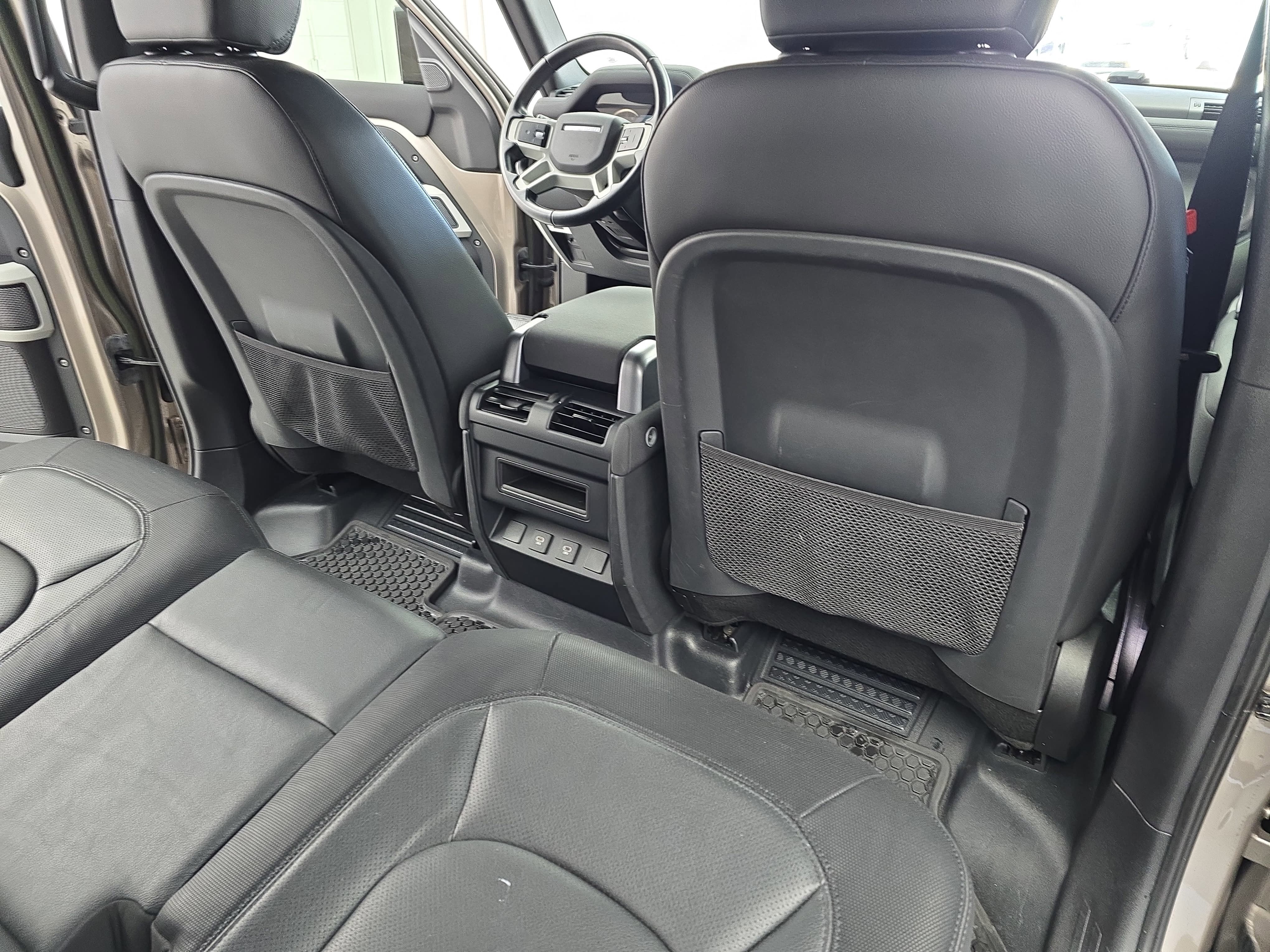 2023 Land Rover Defender X-Dynamic SE