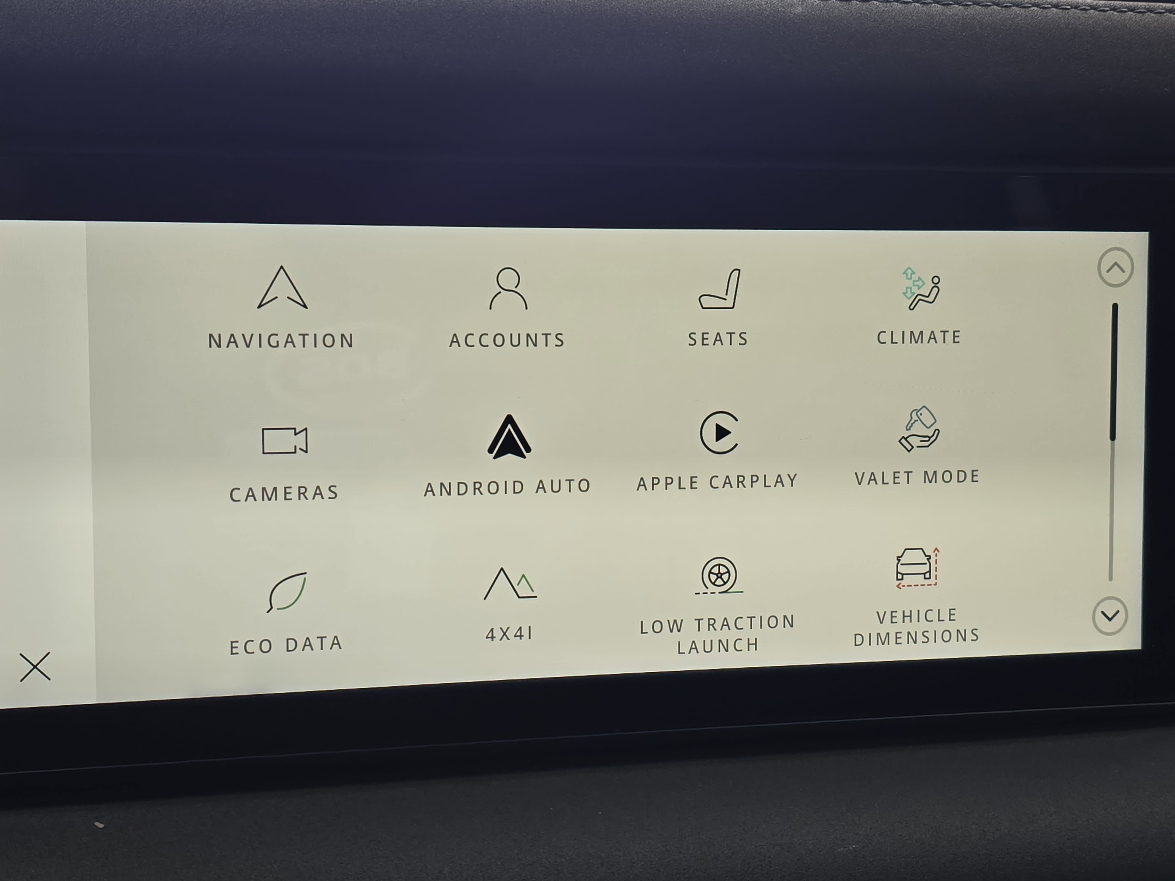 2023 Land Rover Defender X-Dynamic SE