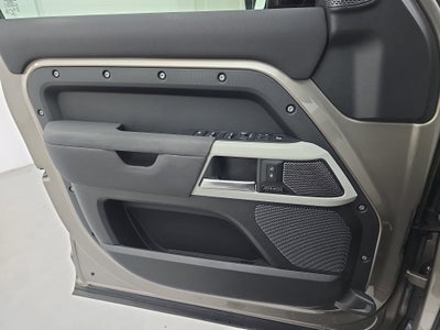 2023 Land Rover Defender X-Dynamic SE