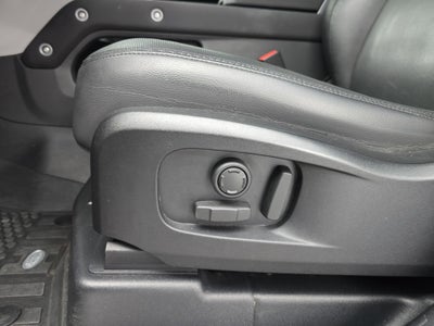 2023 Land Rover Defender X-Dynamic SE