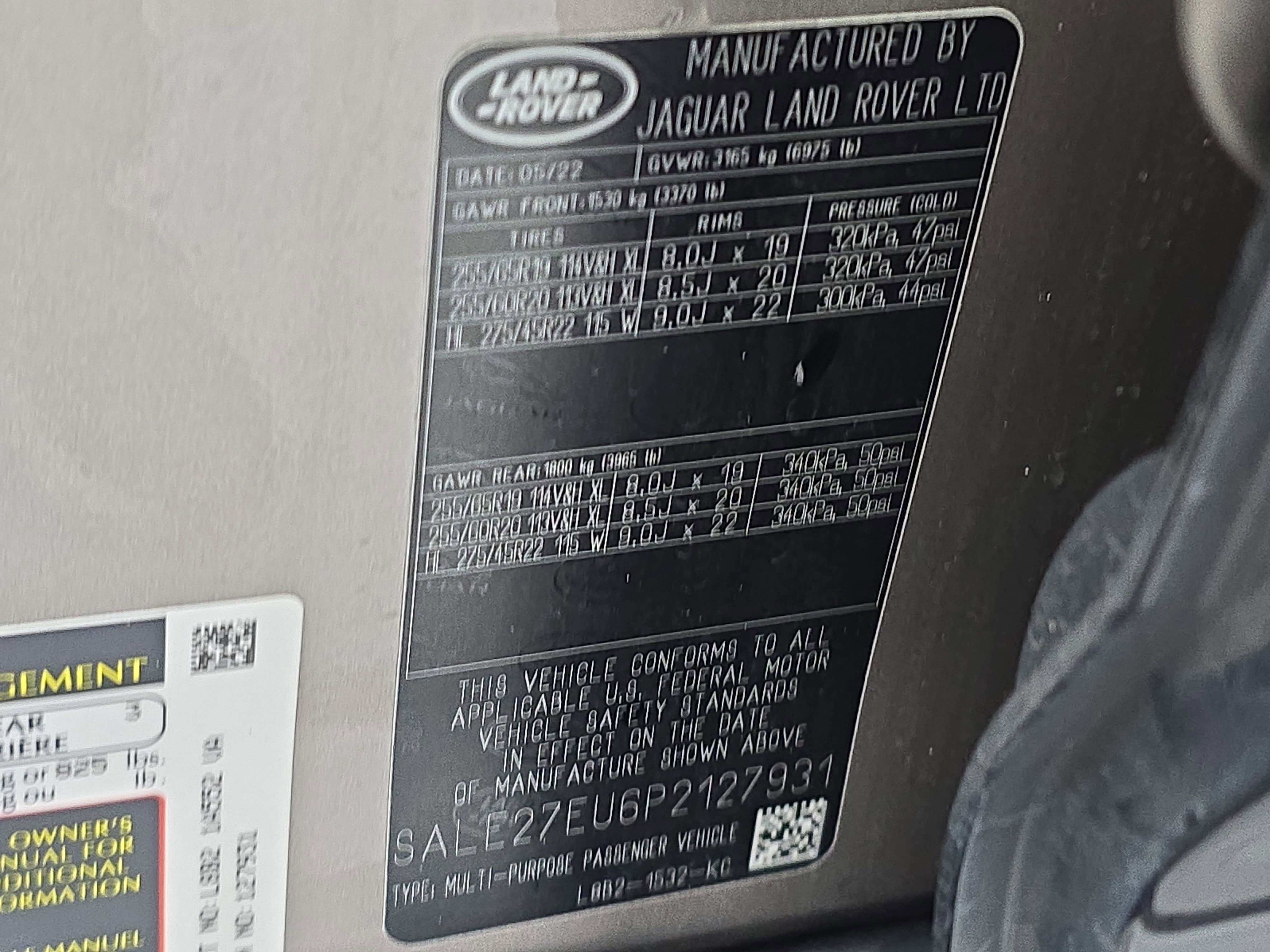 2023 Land Rover Defender X-Dynamic SE