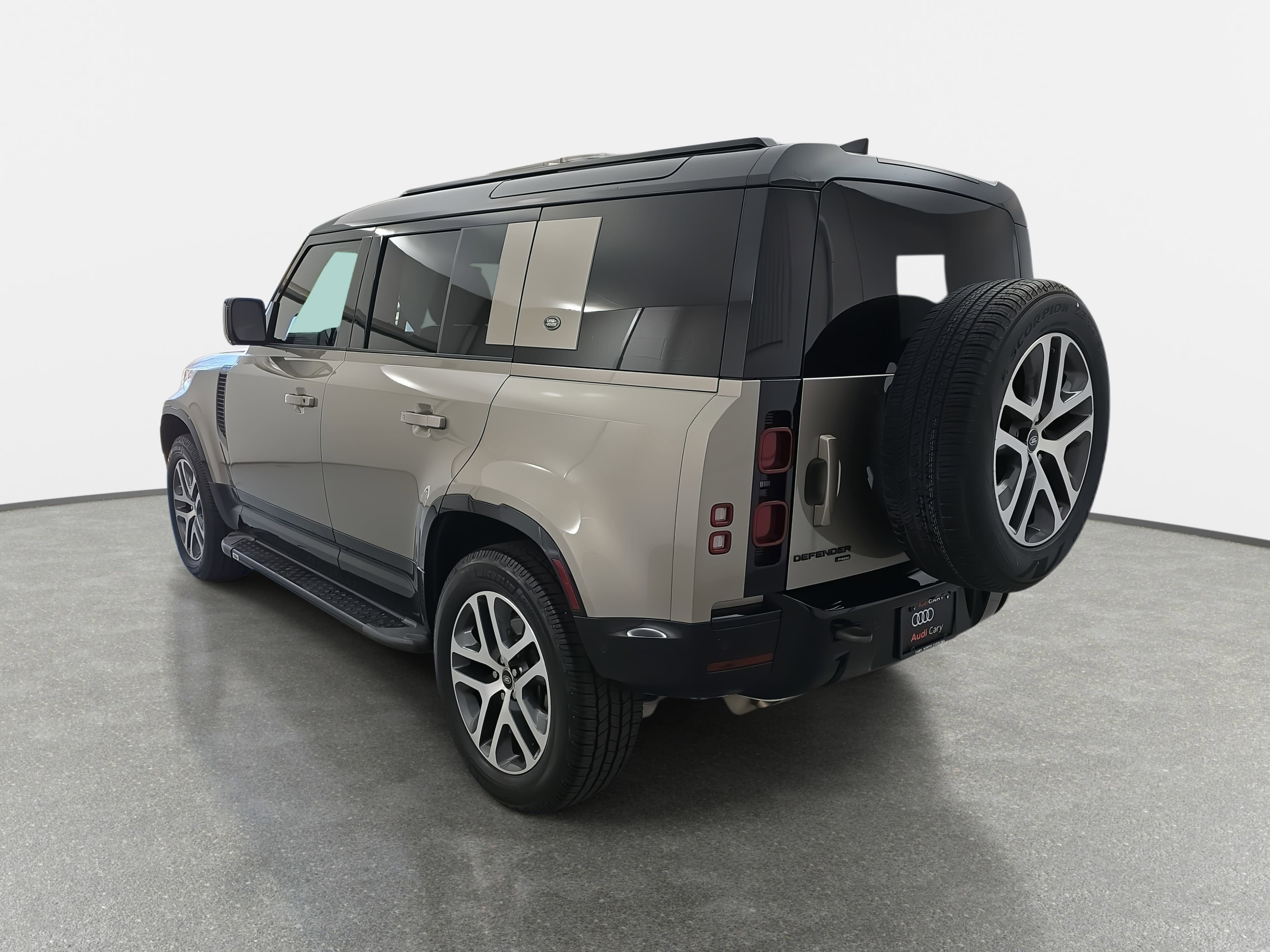 2023 Land Rover Defender X-Dynamic SE