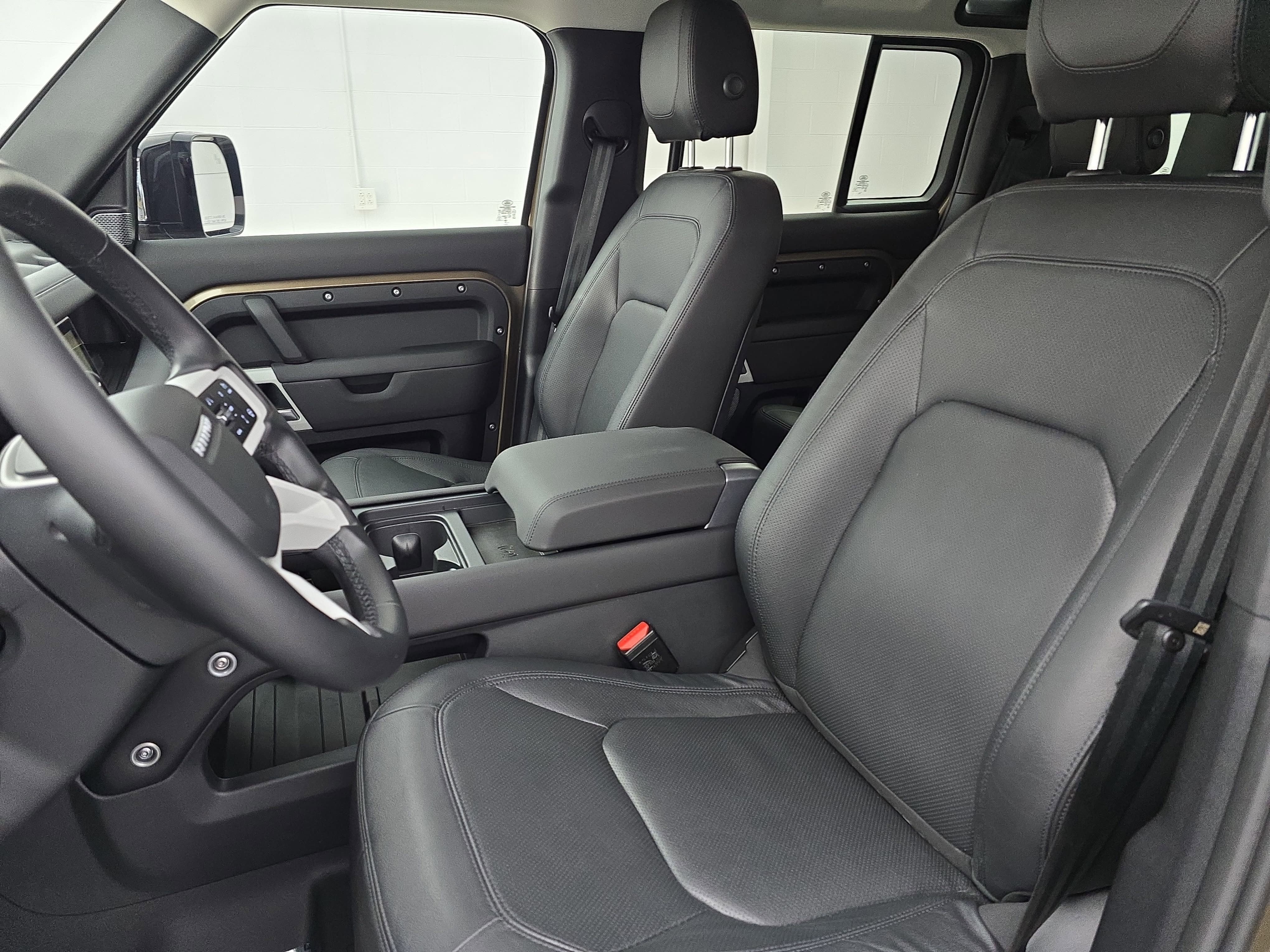 2024 Land Rover Defender S