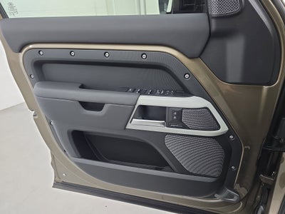 2024 Land Rover Defender S