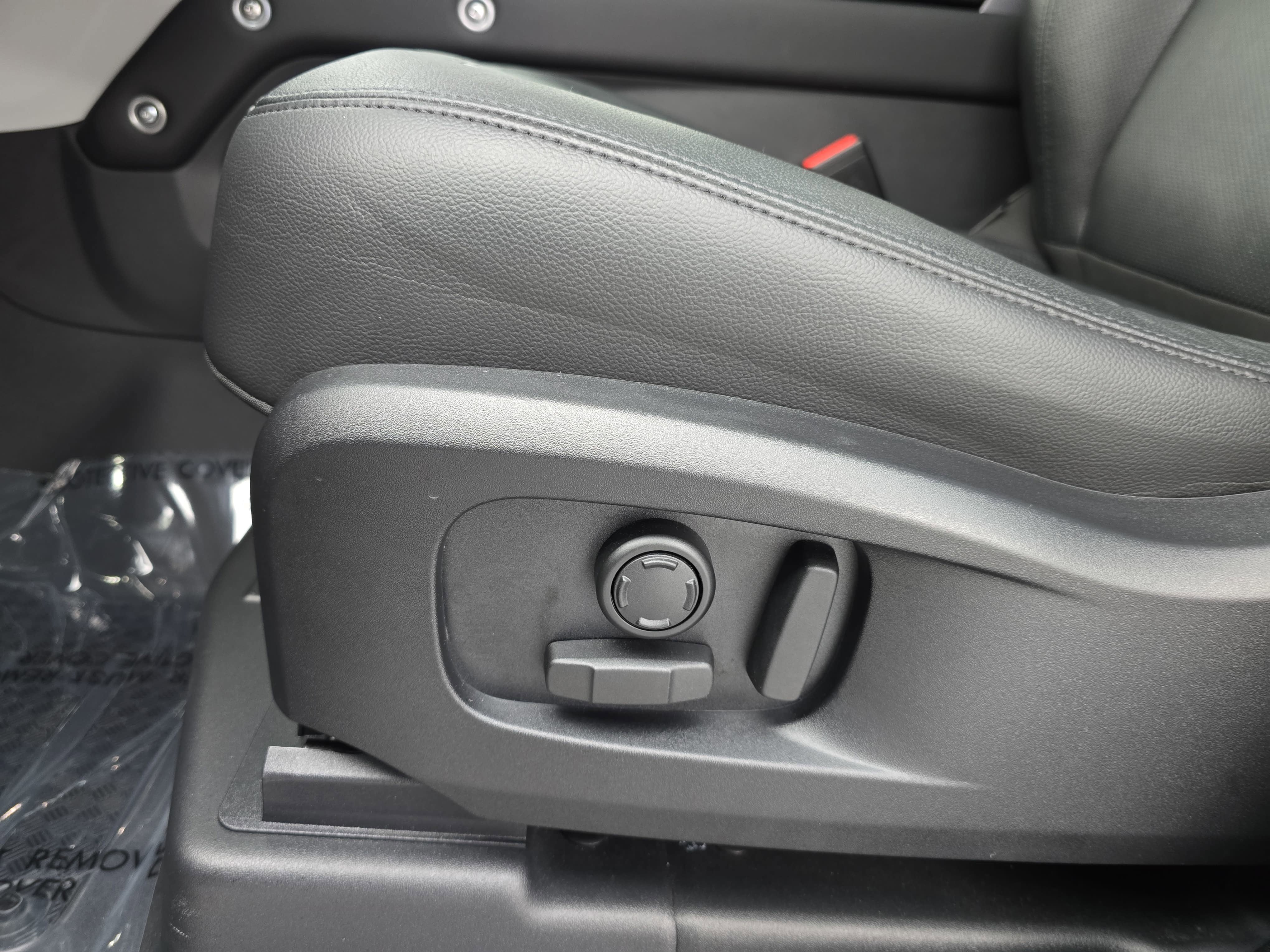 2024 Land Rover Defender S