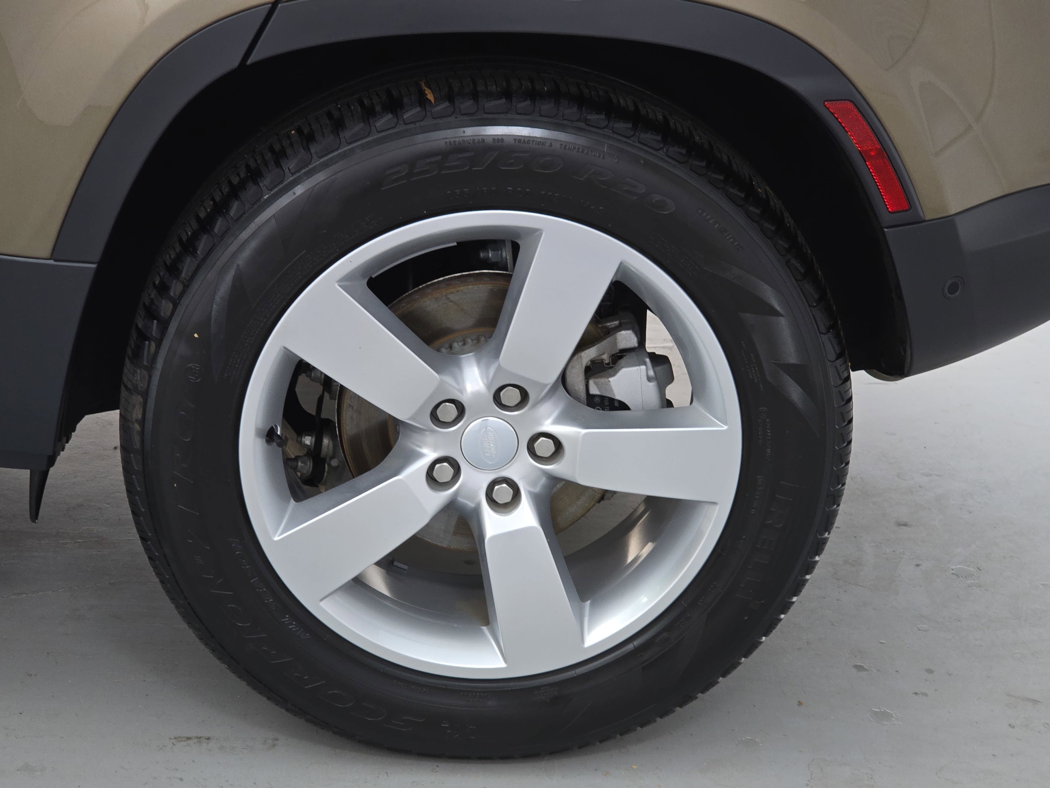 2024 Land Rover Defender S