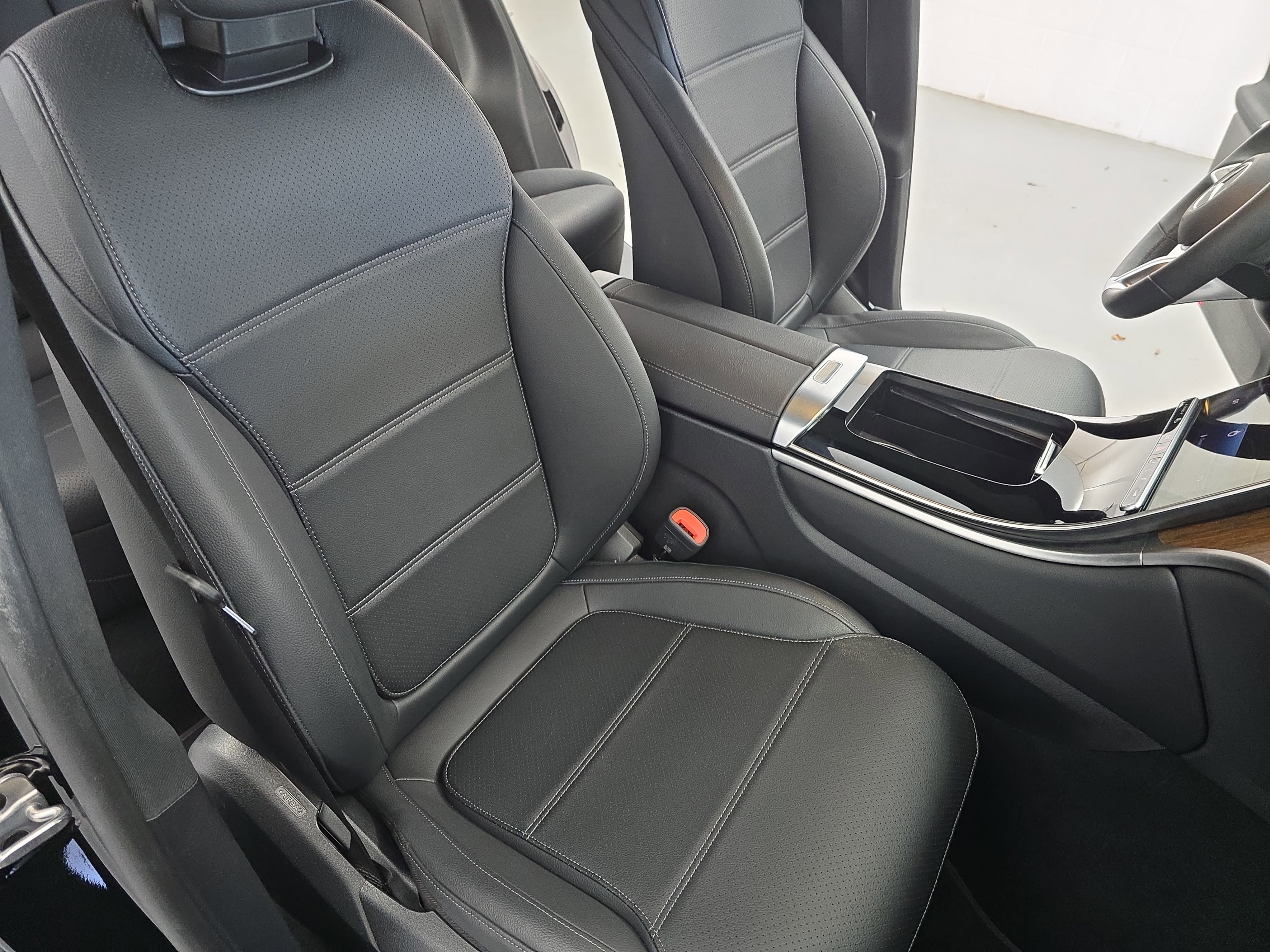 2025 Mercedes-Benz GLC GLC 300