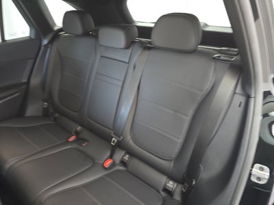 2025 Mercedes-Benz GLC GLC 300