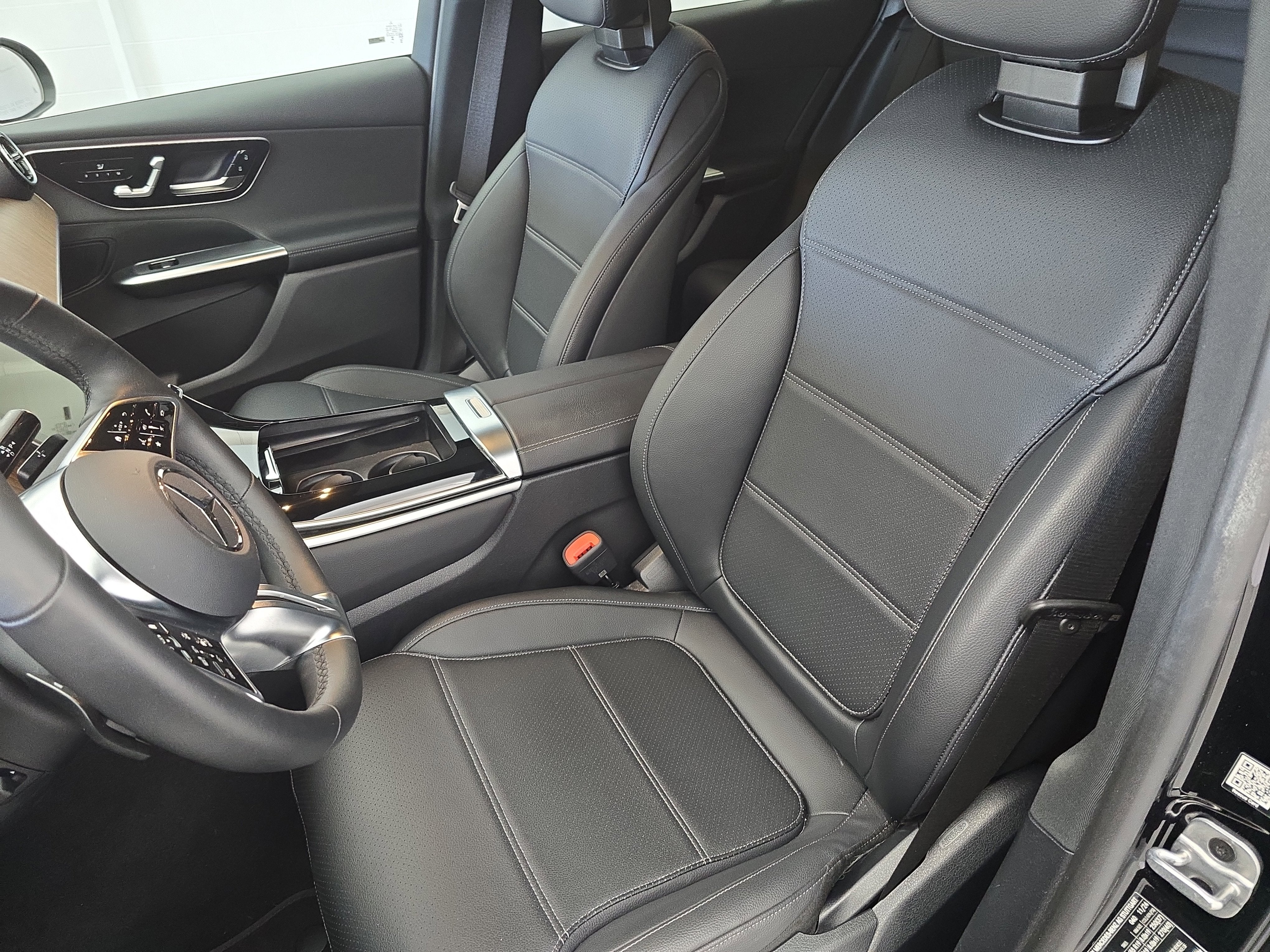 2025 Mercedes-Benz GLC GLC 300