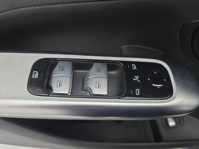 2025 Mercedes-Benz GLC GLC 300