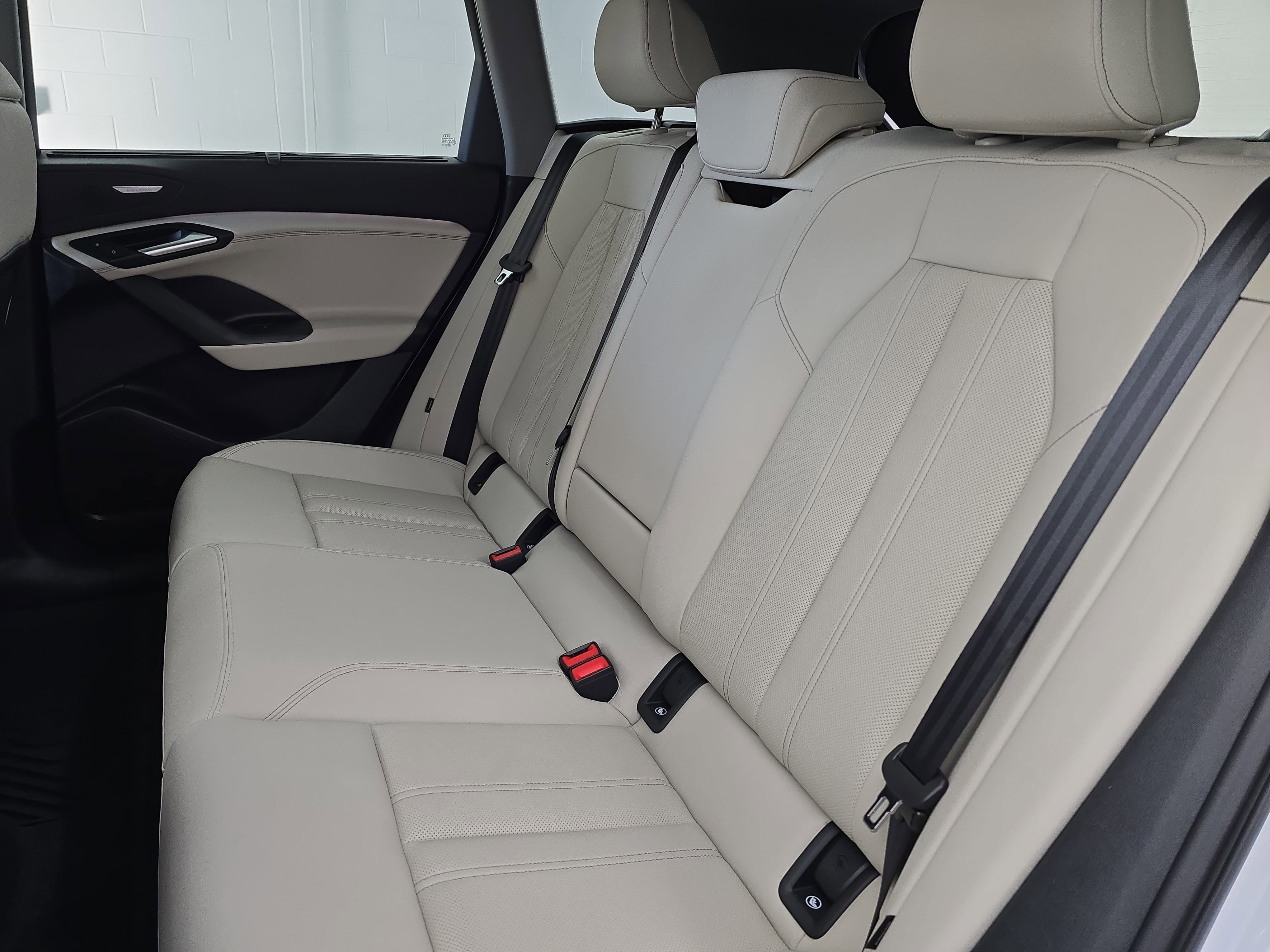 2025 Audi Q6 e-tron Premium Plus