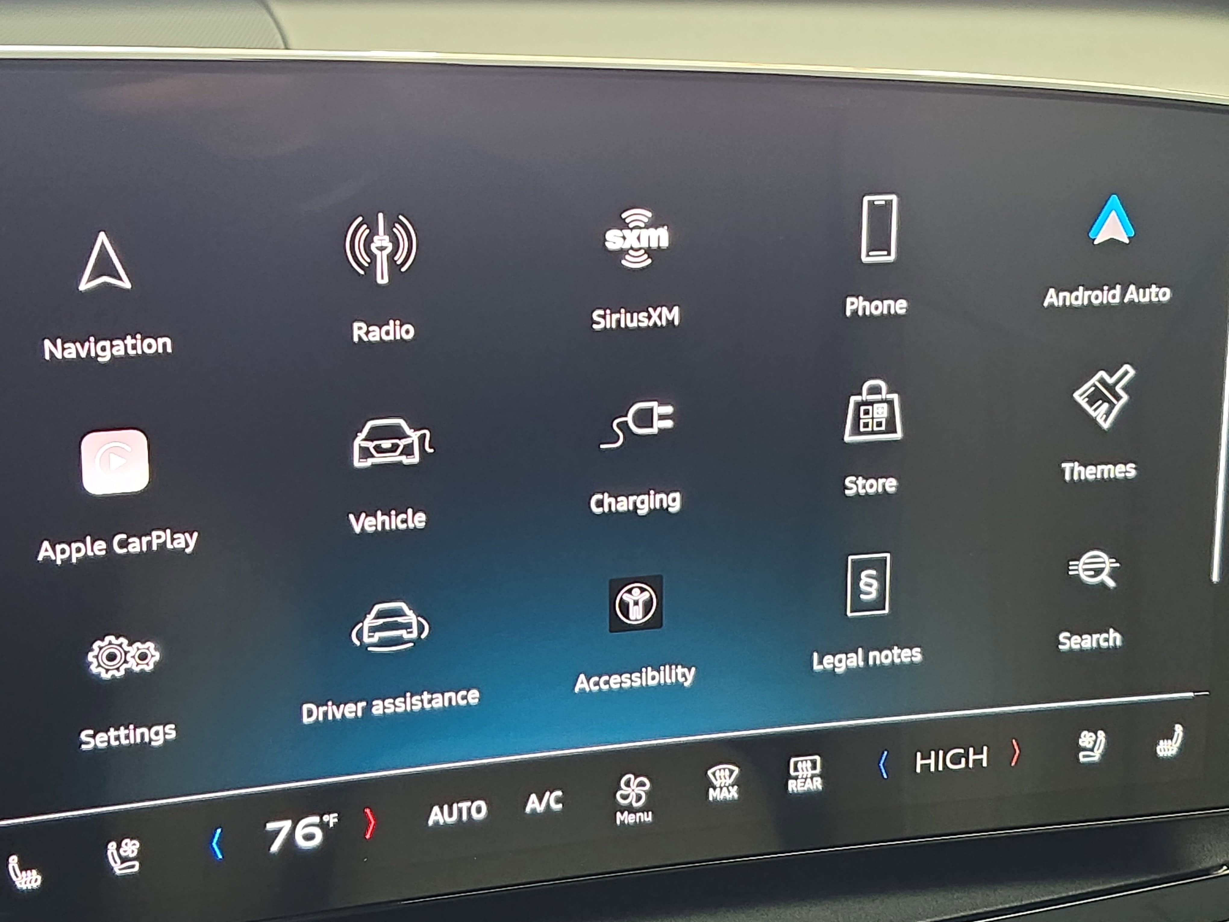 2025 Audi Q6 e-tron Premium Plus