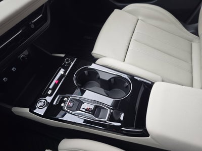 2025 Audi Q6 e-tron Premium Plus